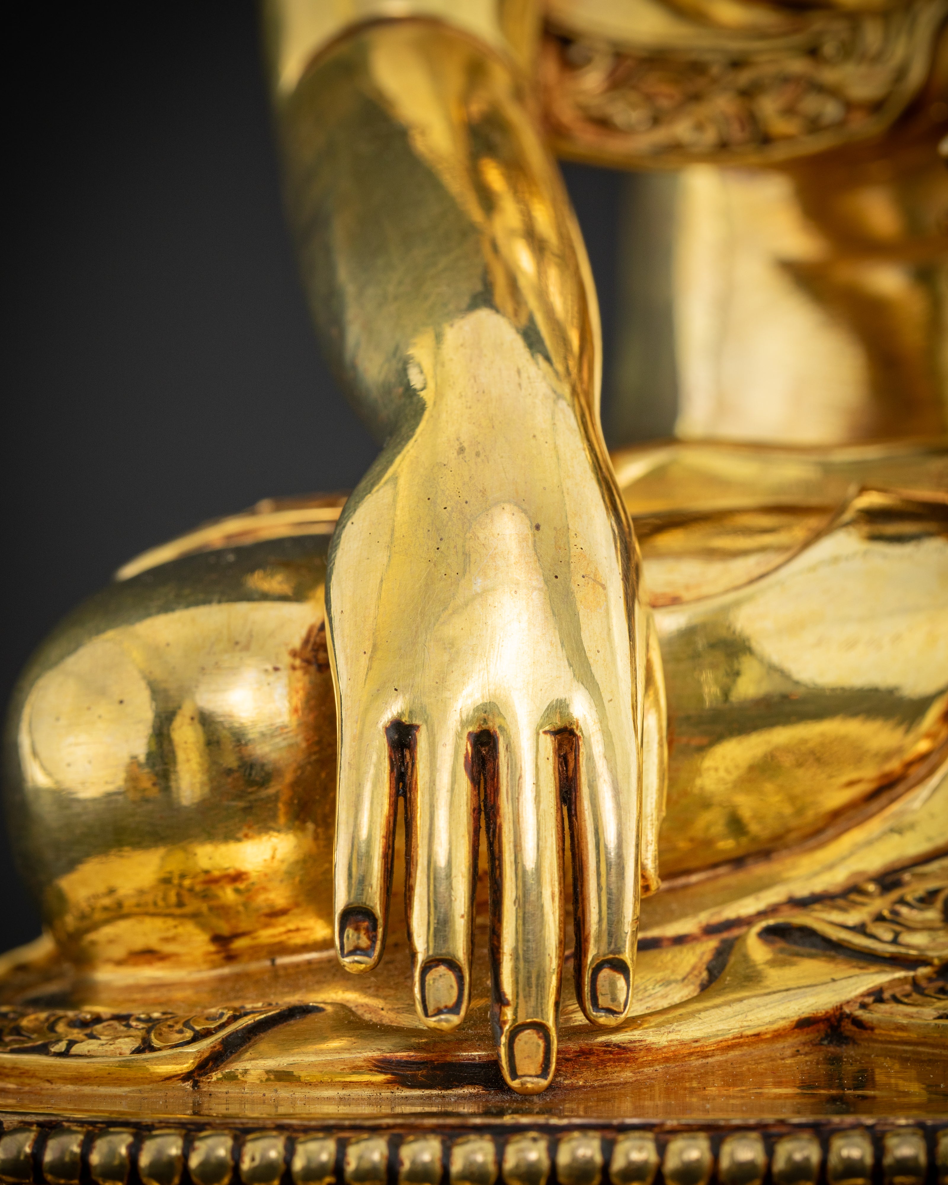 Masterpiece 16 Inch Shakyamuni Buddha Statue: Perfect for Spiritual Practice