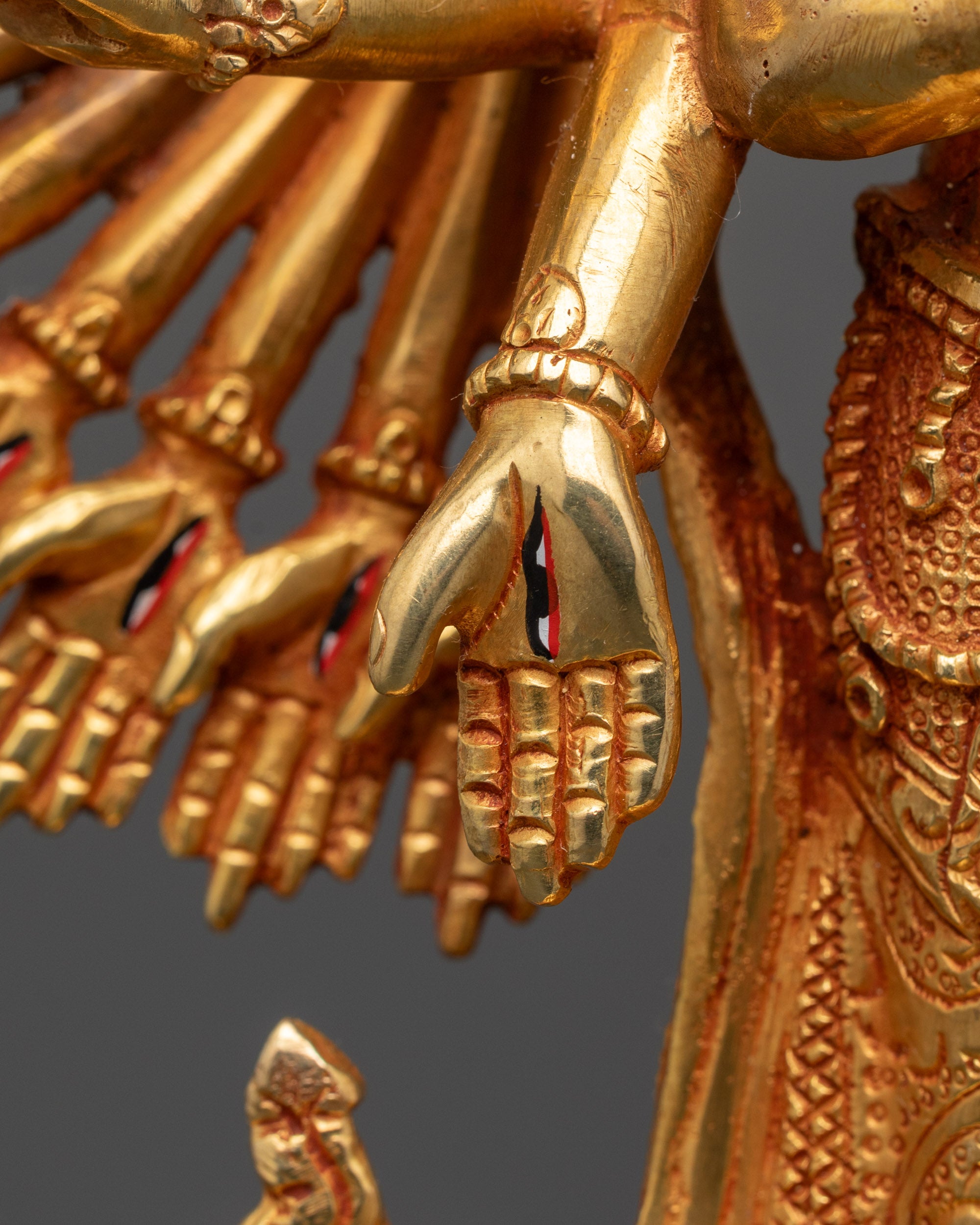 Thousand Armed Chenrezig Statue | Spiritual Buddhist Art