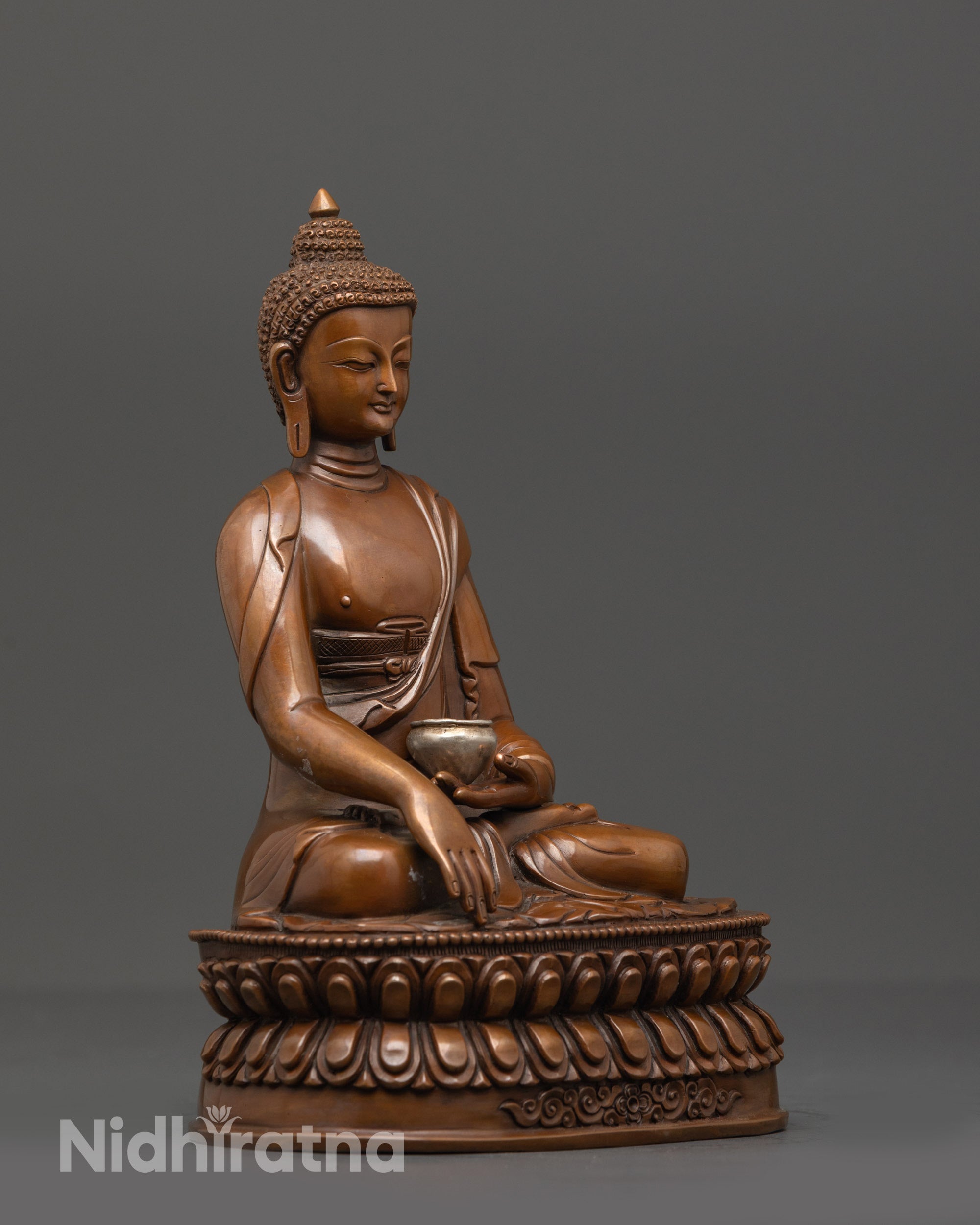 Buddha Shakyamuni Statue
