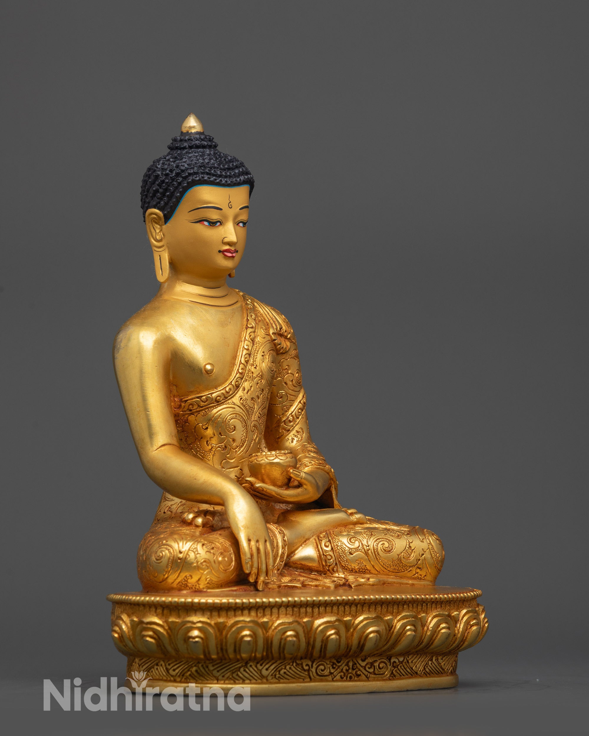 Buddha Shakyamuni Statue
