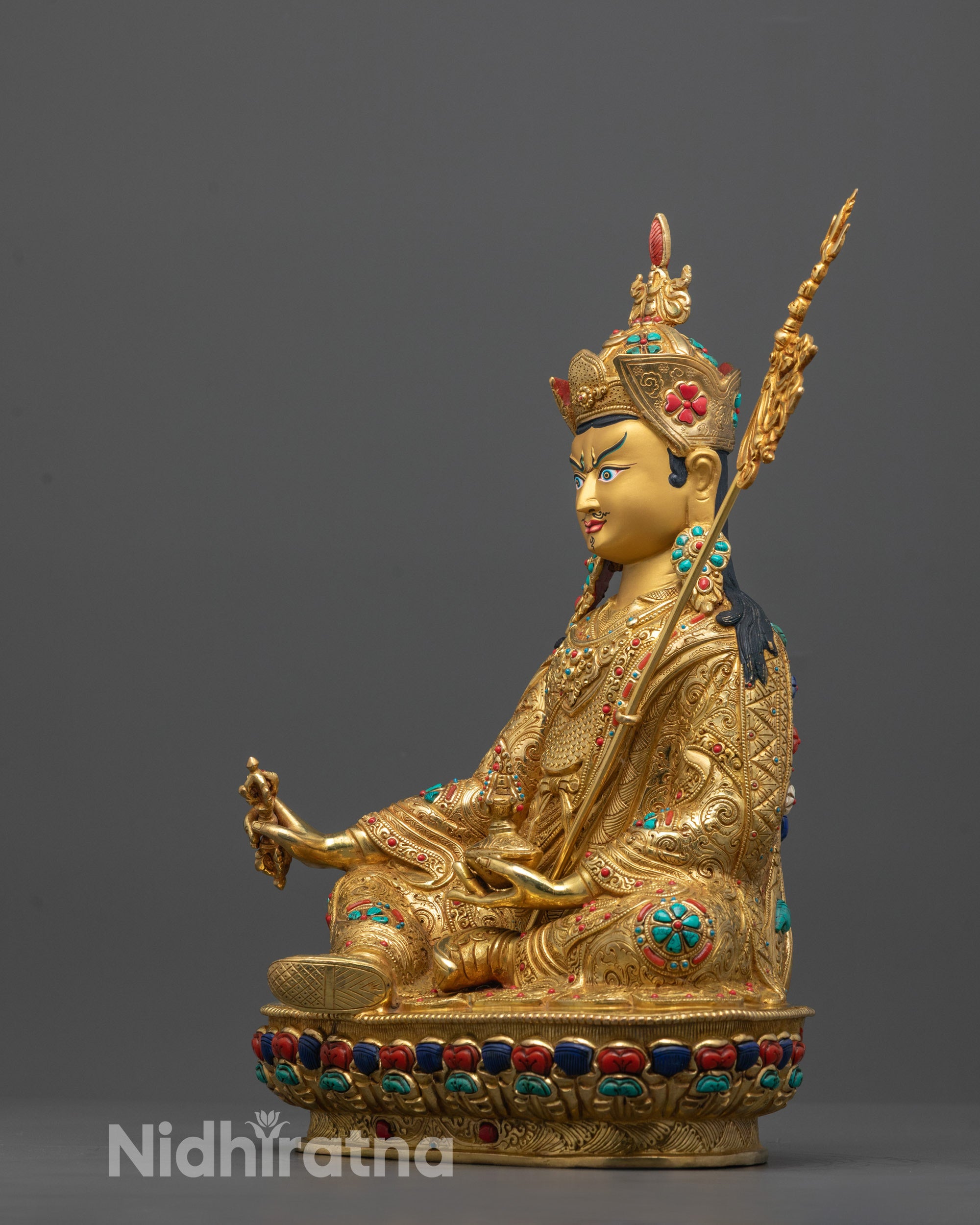 Guru Rinpoche Statue | Spiritual Master of Vajrayana Buddhism