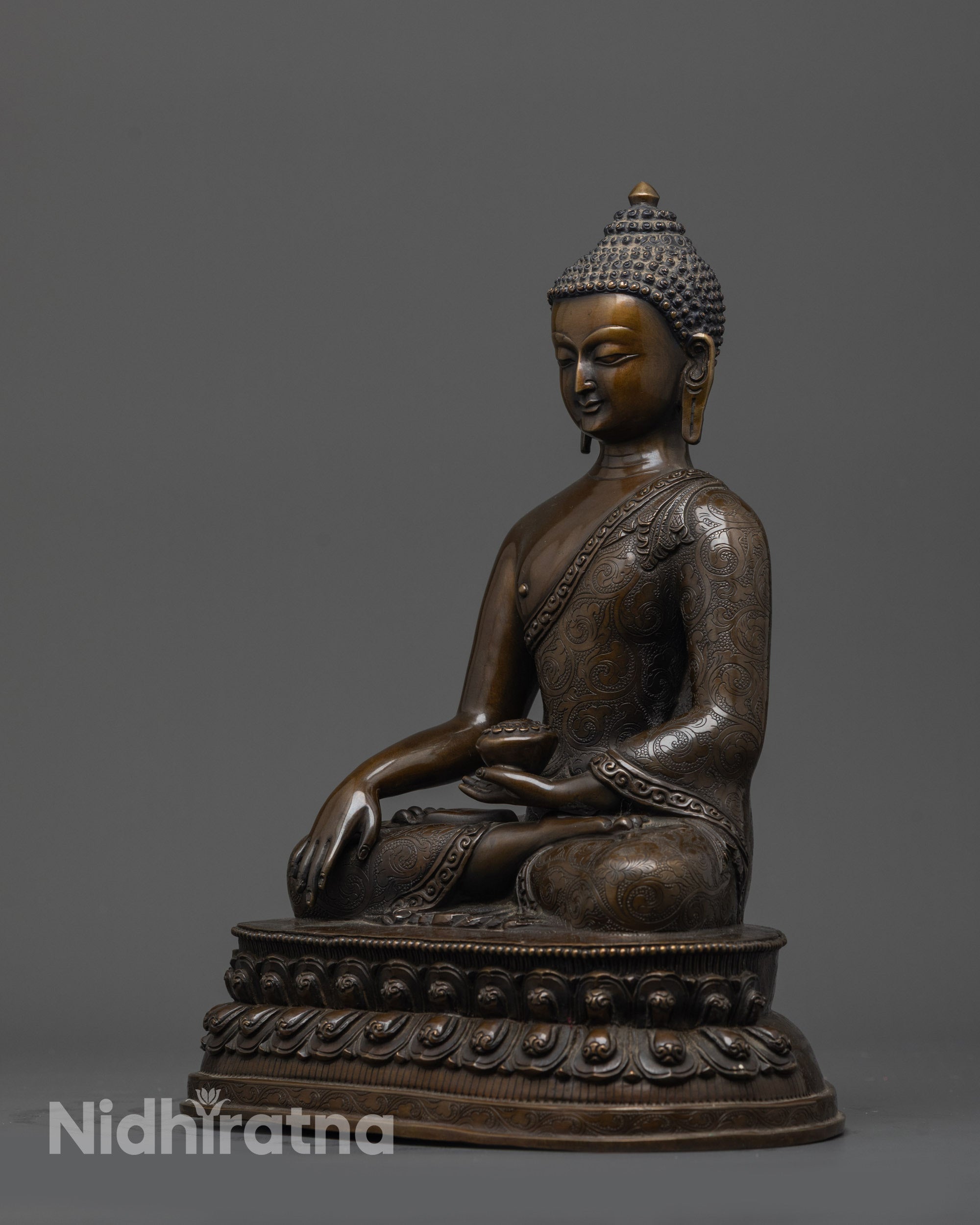 Oxidized Gautama Buddha Statue | Handcrafted Sculpture for Home Decor