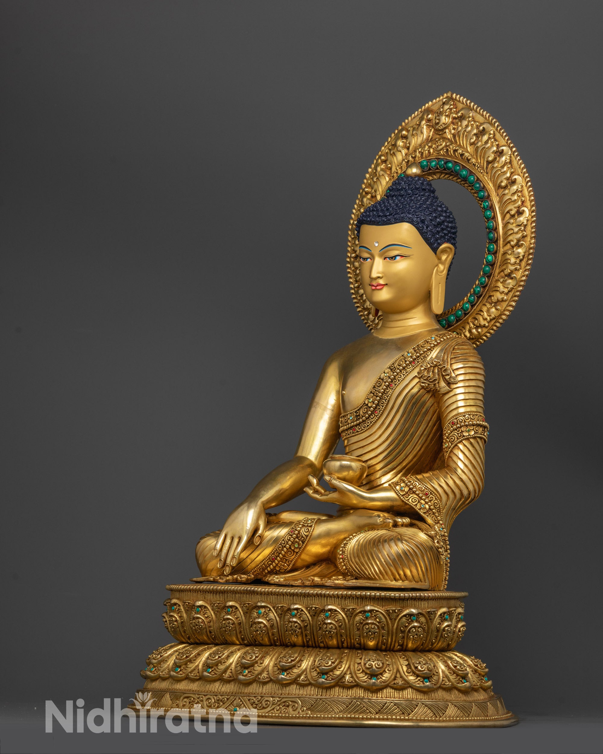 Enlightened Shakyamuni Buddha Statue | Peaceful Meditating Sculpture