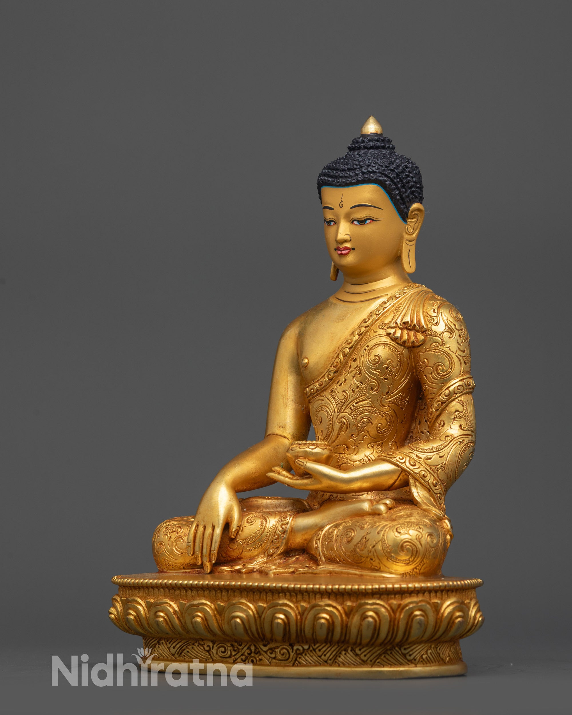 Buddha Shakyamuni Statue