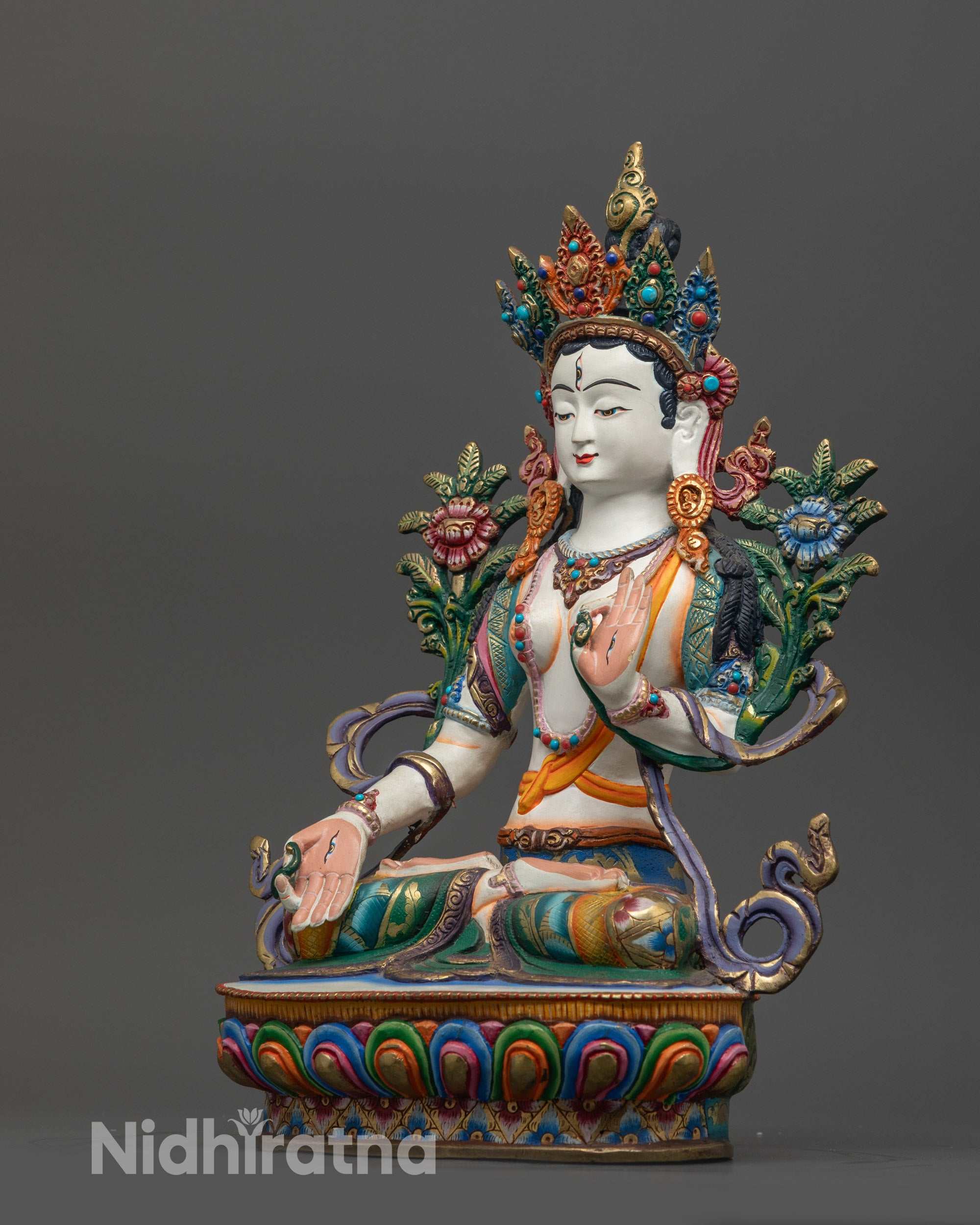 Seven-Eyed Jetsun Drolma Statue | Traditional Himalayan Spiritual Art