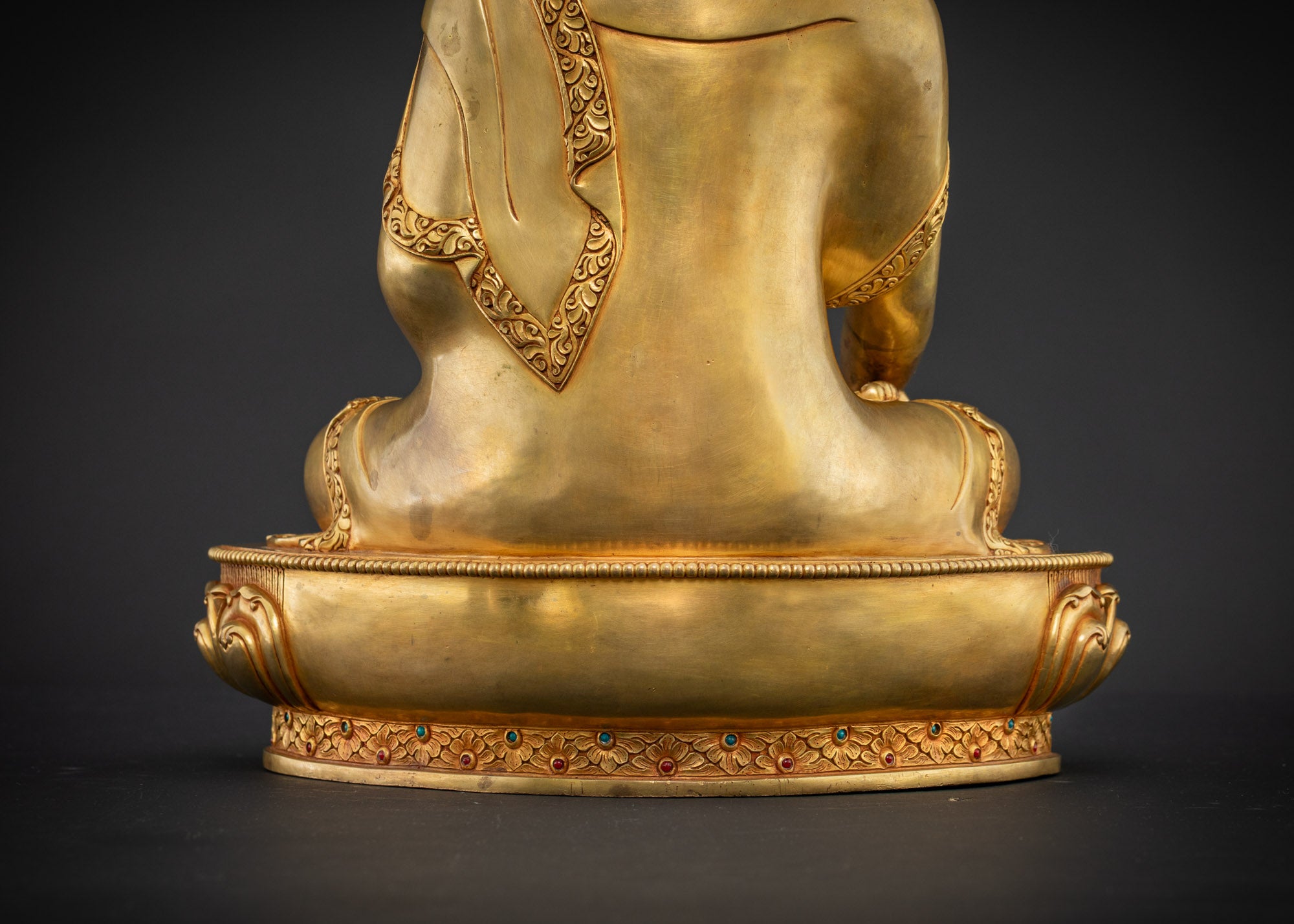 Shakyamuni Buddha Statue: Timeless Buddhist Art for Collectors