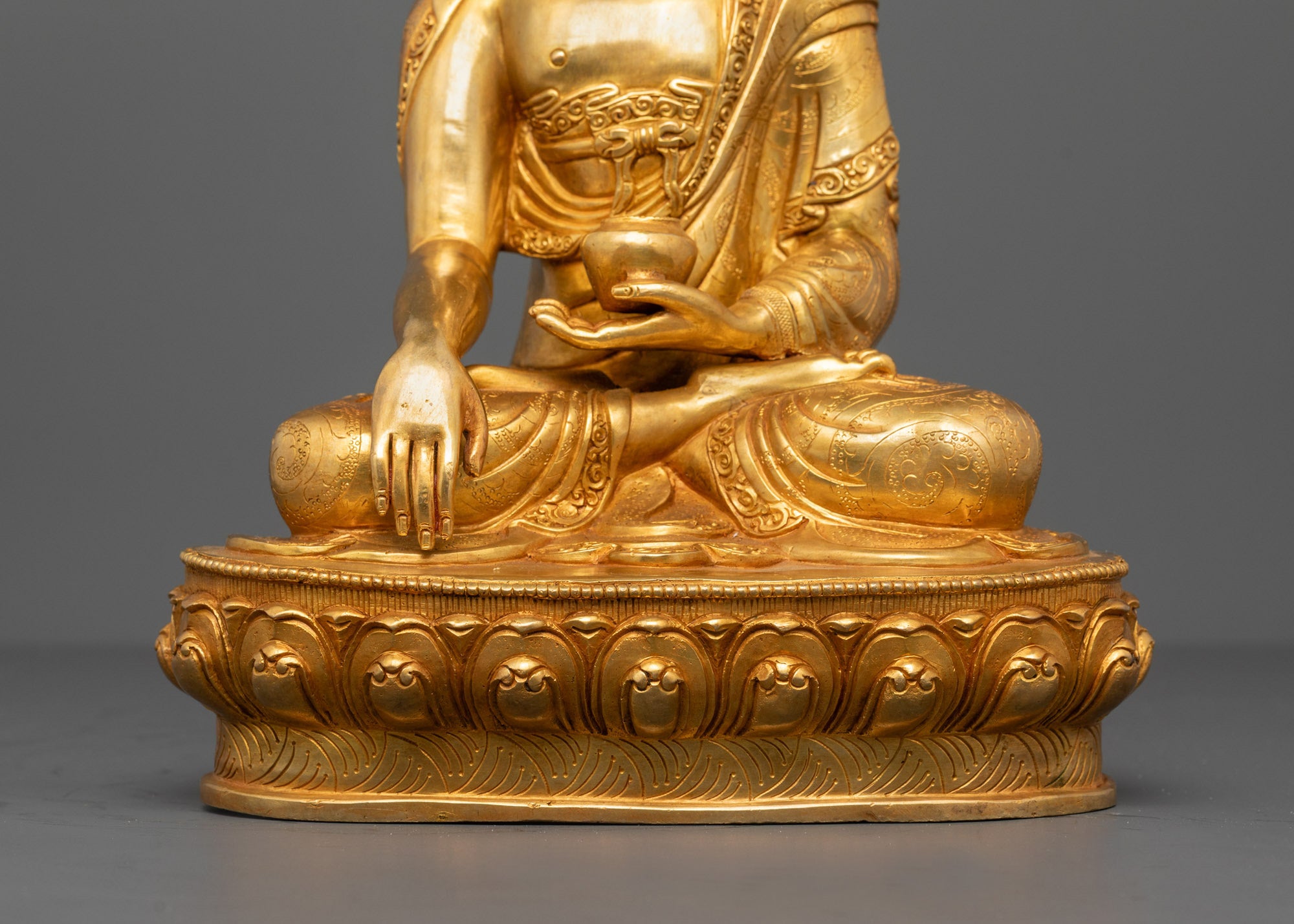 Shakyamuni Buddha Statue | Fire-Gilded Copper Art