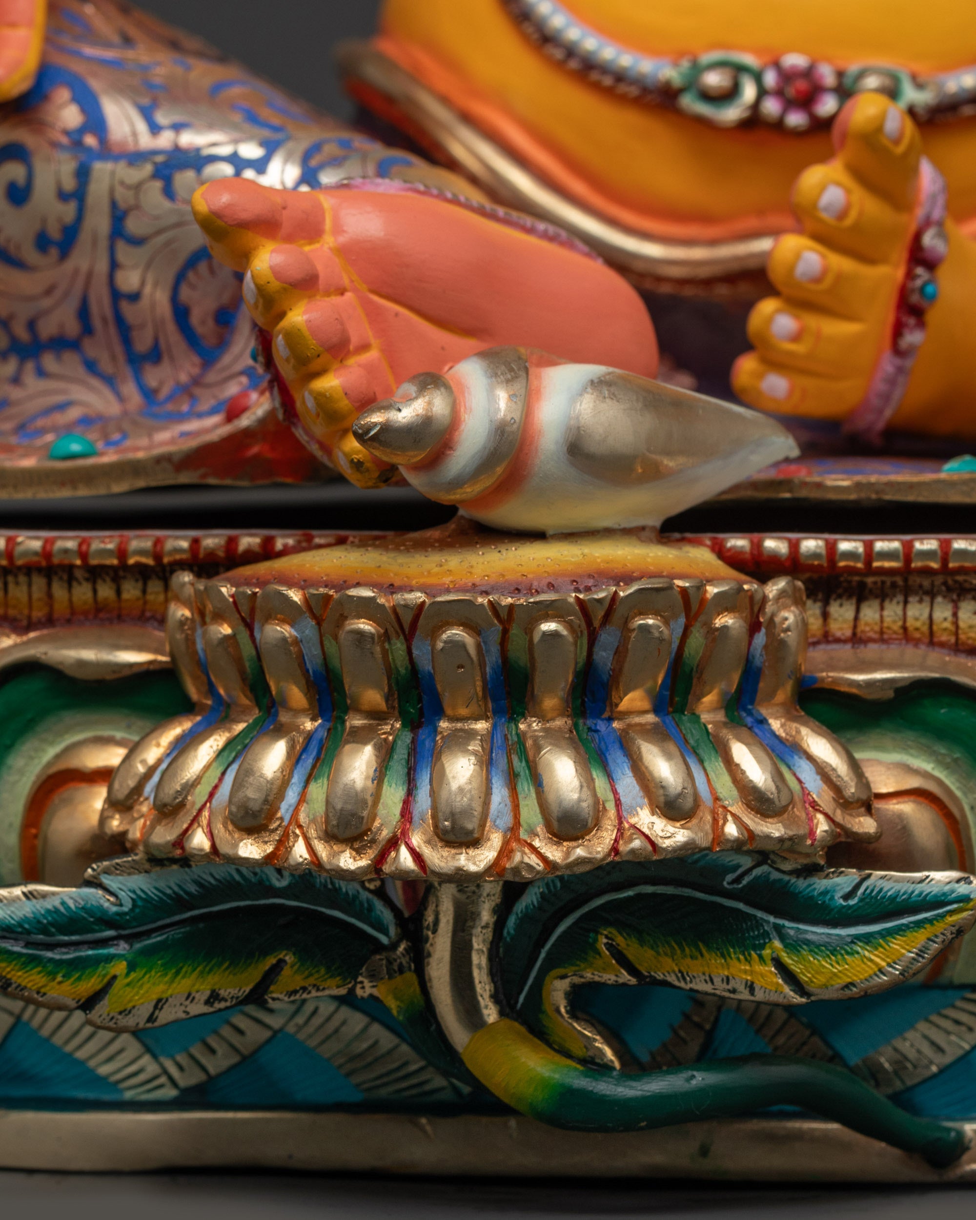 Radiant Yellow Dzambhala Sculpture | Handmade Statue of Lord of Wealth