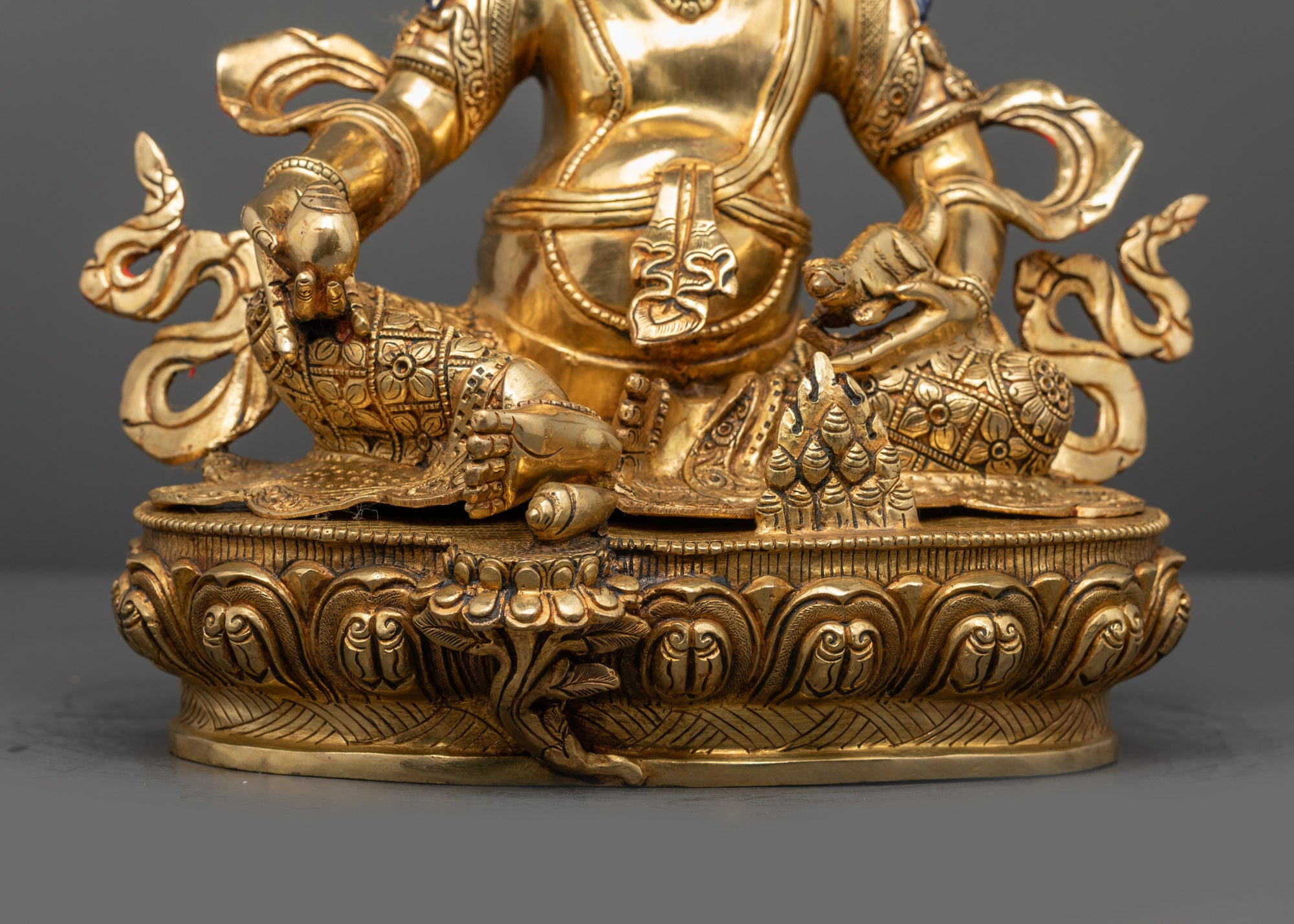 Jambhala Statue for Prosperity | Buddhist Deity of Wealth