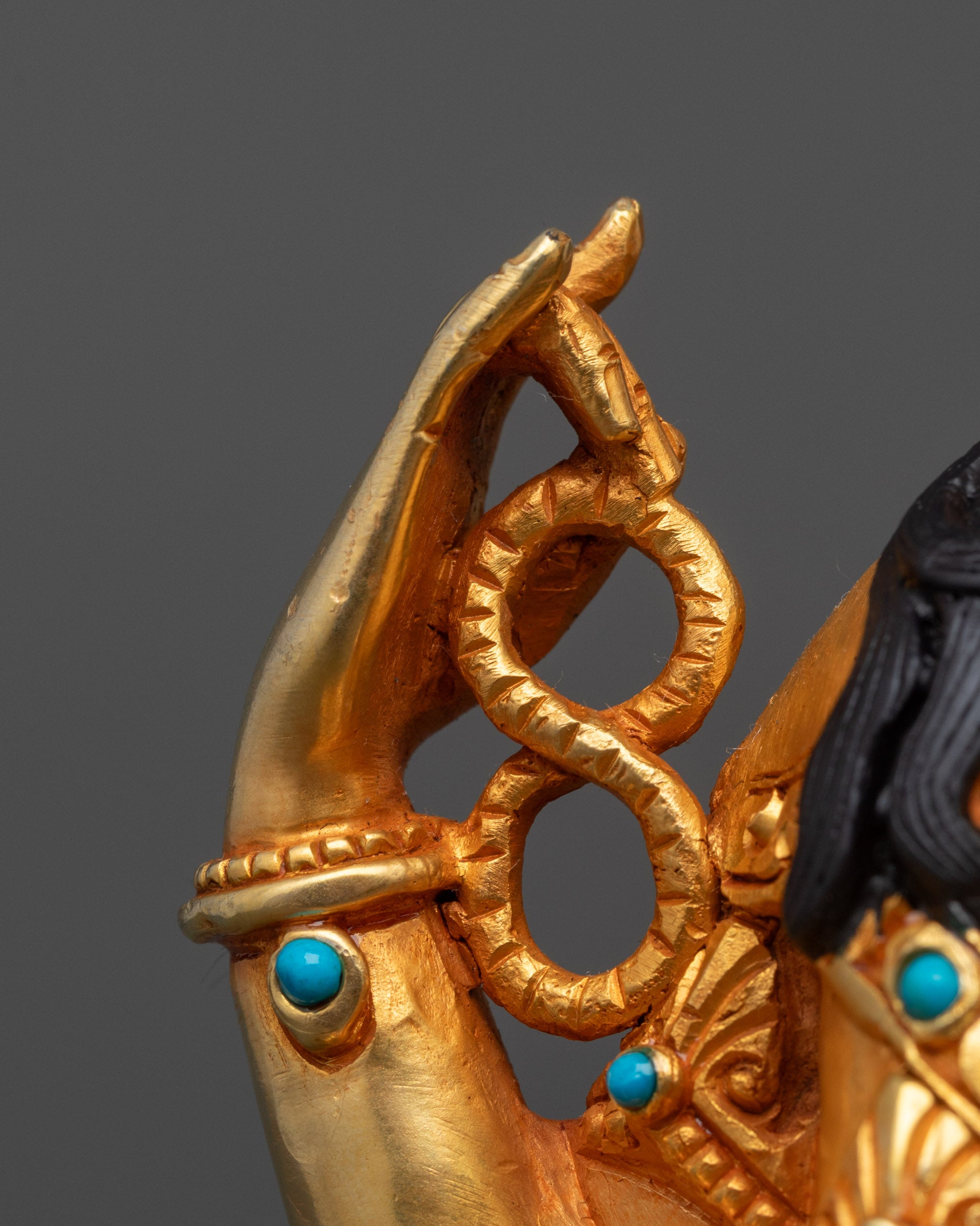 Four-Armed Avalokiteshvara Sculpture | Lost Wax Nepalese Artwork