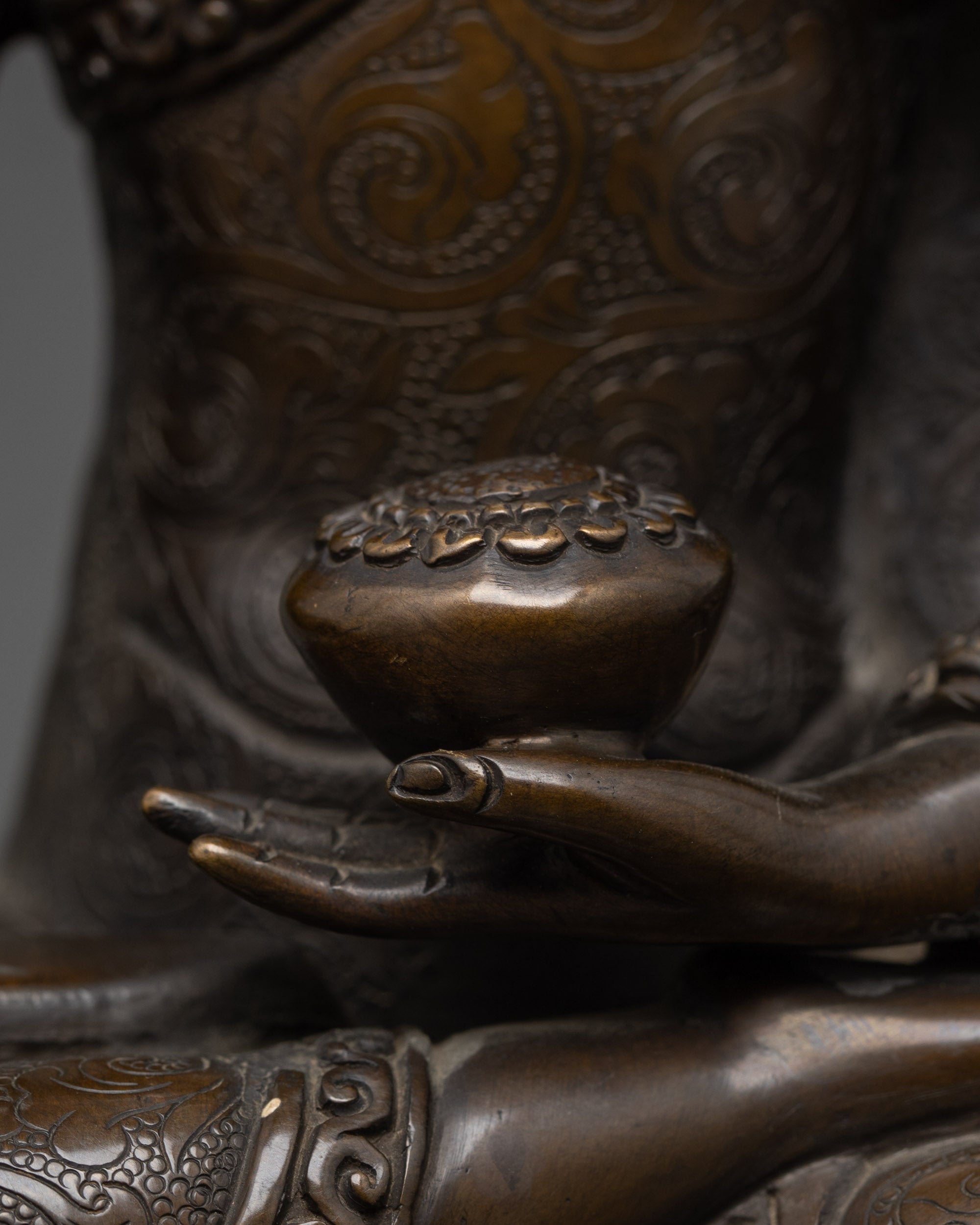 Oxidized Gautama Buddha Statue | Handcrafted Sculpture for Home Decor