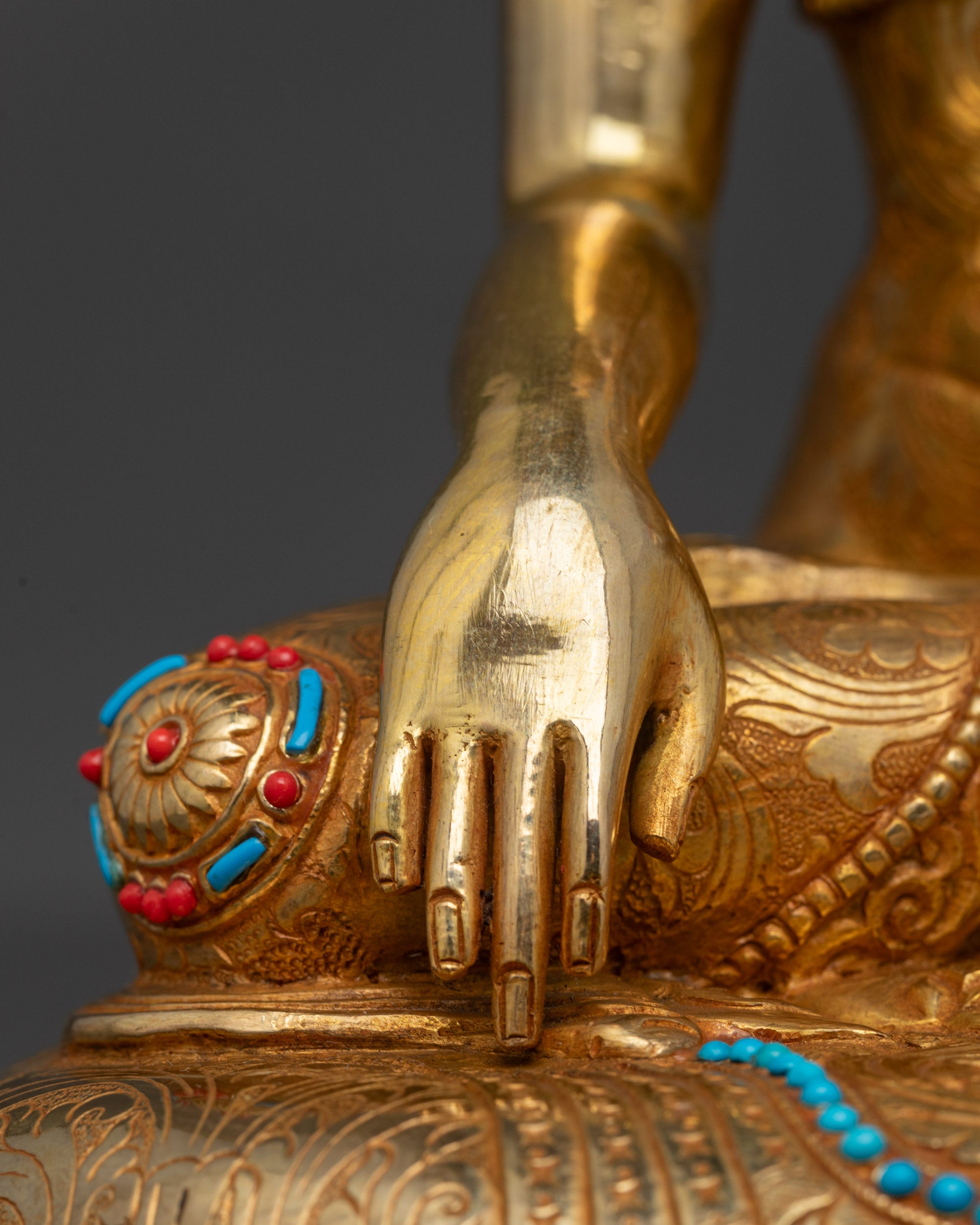 Majestic Buddha Shakyamuni Statue | Meditating Buddha Sculpture