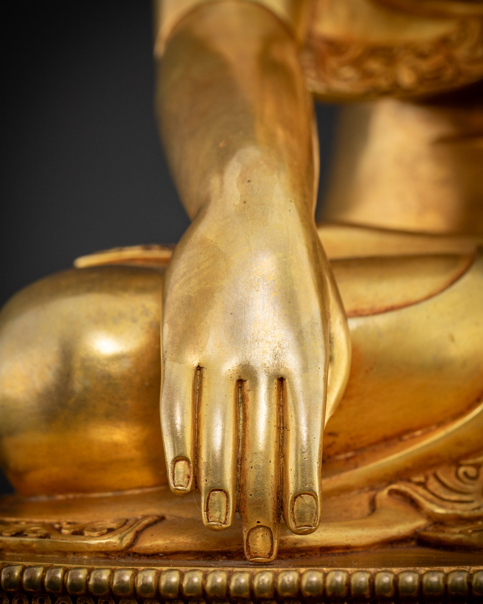 Shakyamuni Buddha Statue: Timeless Buddhist Art for Collectors