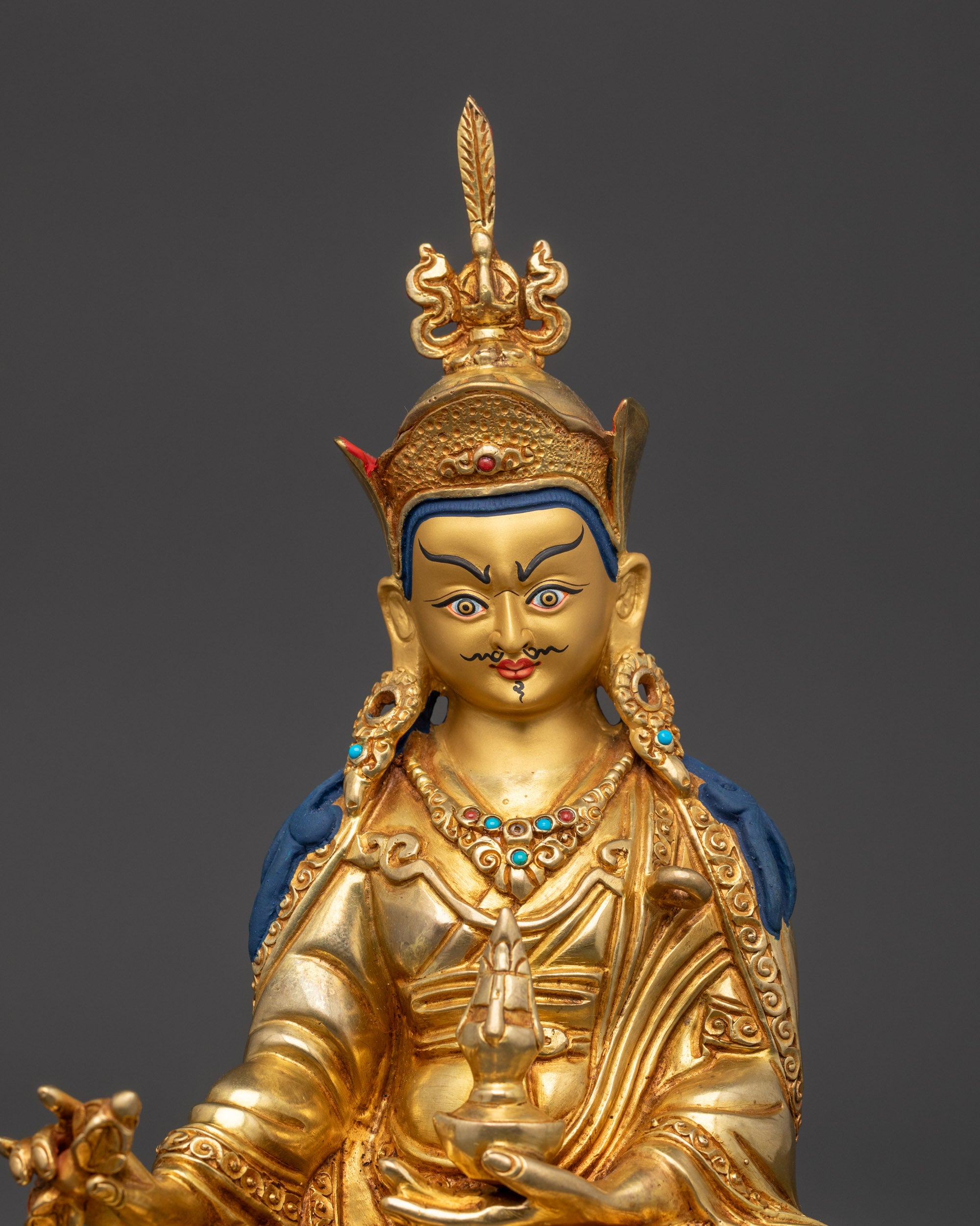 close up Tripitaka robe gold-fire gilded Padmasambhava statue with semi-precious stones