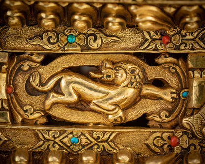 crown close up Avalokiteshvara statue crown detail with turquoise and coral inlay Nepal
