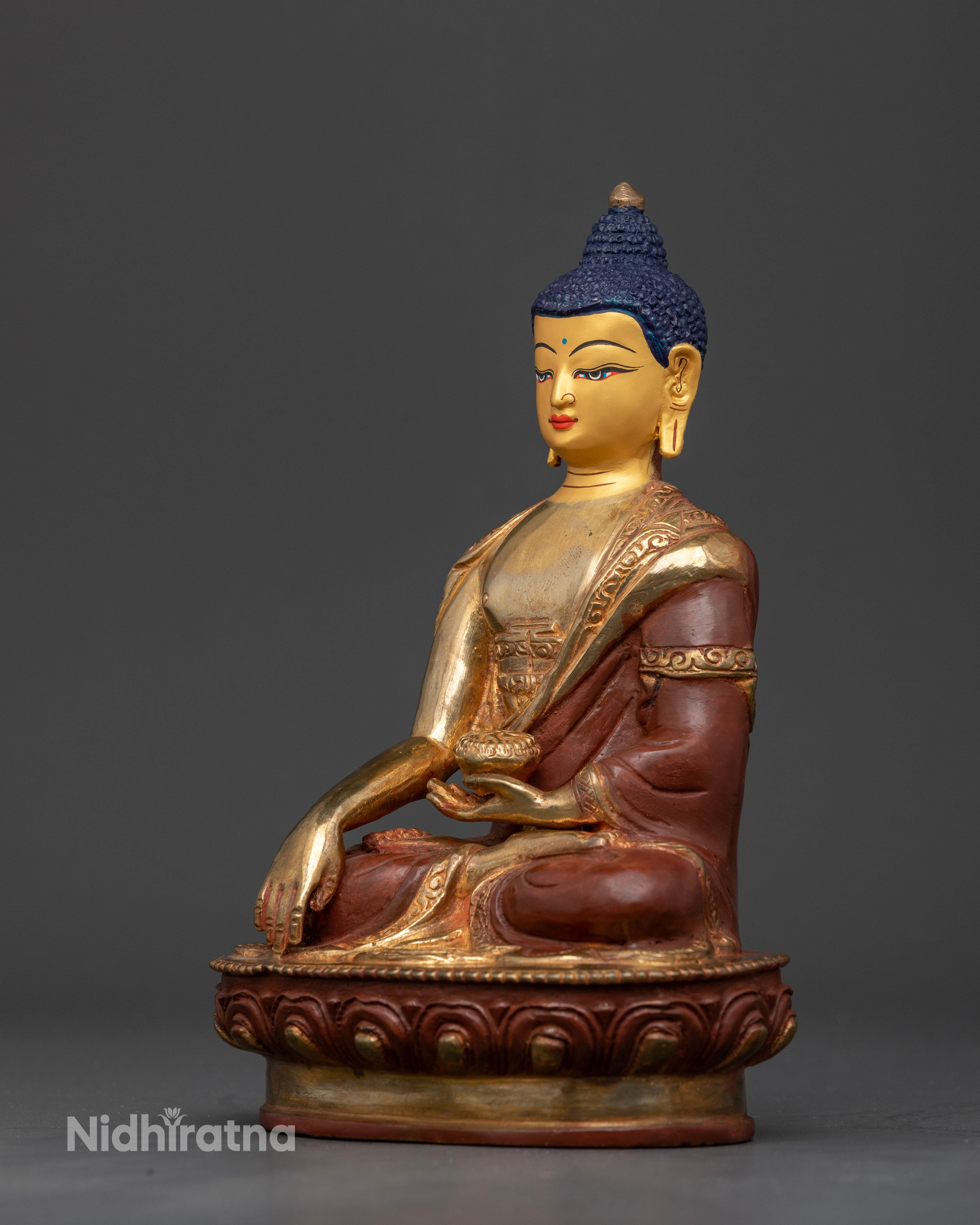 Detailed Shakyamuni buddha sculpture for buddhist altar and meditation.