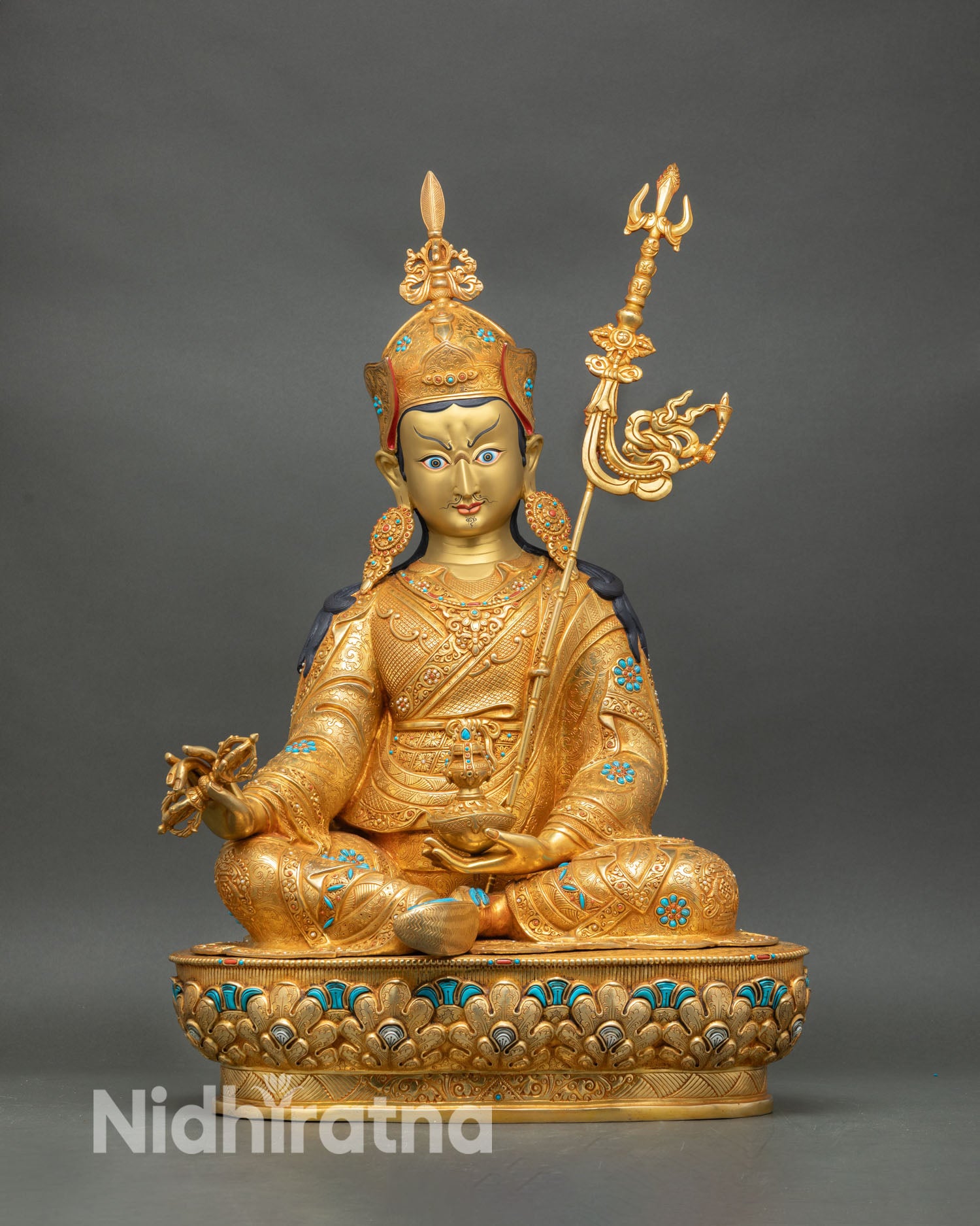 Guru Rinpoche statue front view gold gilded copper Buddhist statue Nepal lotus seat