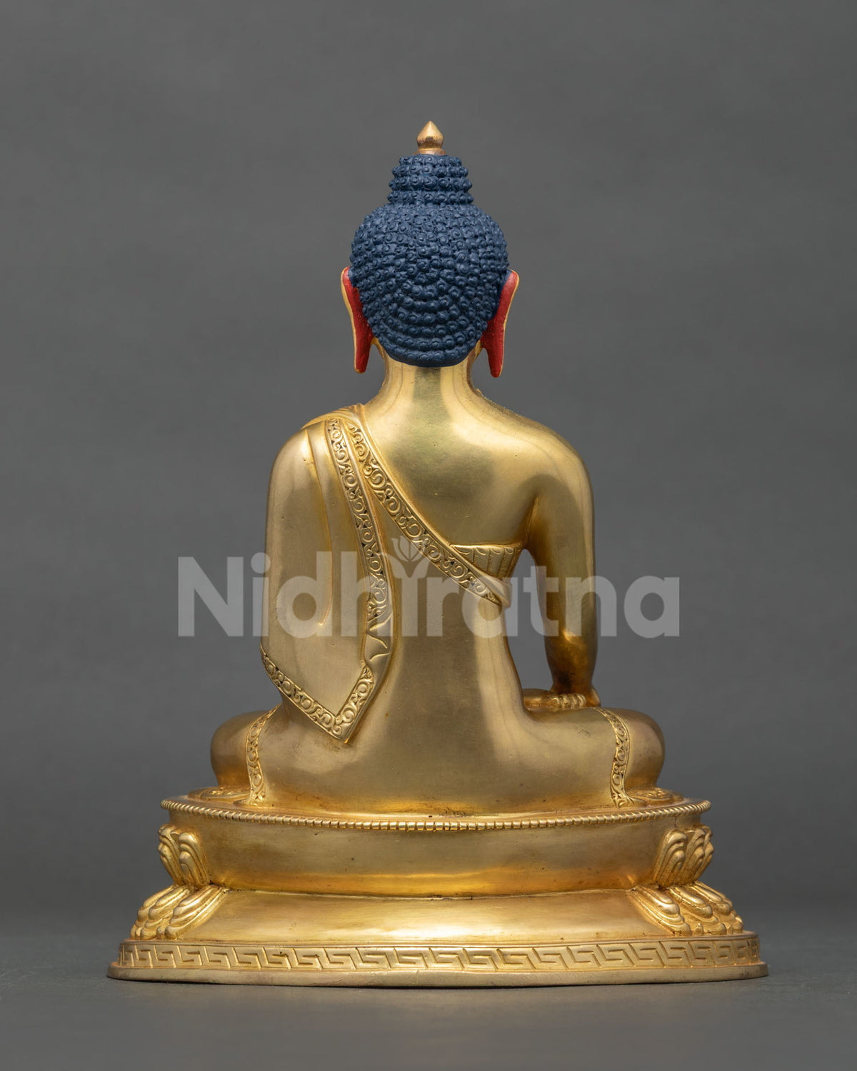 Hand crafted Shakyamuni buddha statue by newari artists from patan nepal.