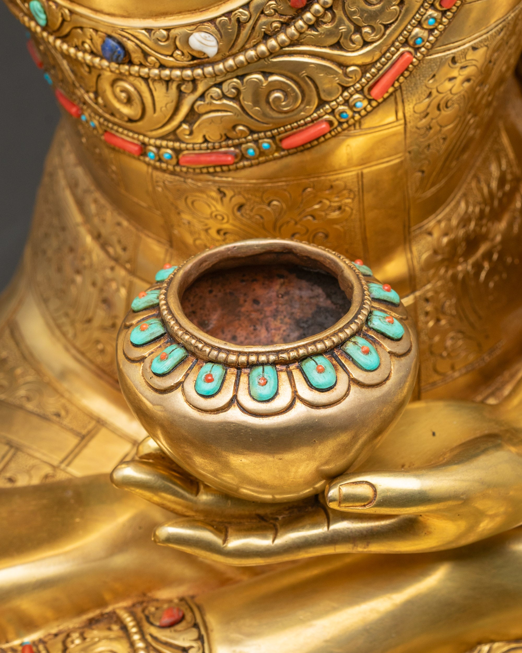 Big Shakyamuni Buddha Statue | Handicrafted Nepalese Sculptures