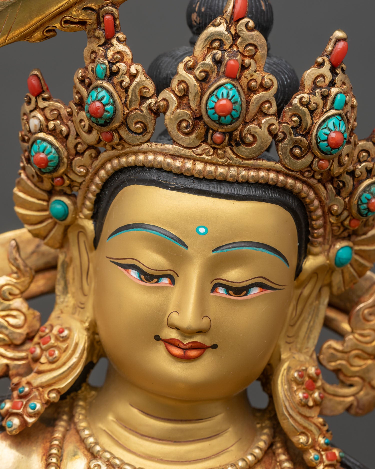 Manjushri Statue Regular Close-Up, Gold Fire-Gilded Detail