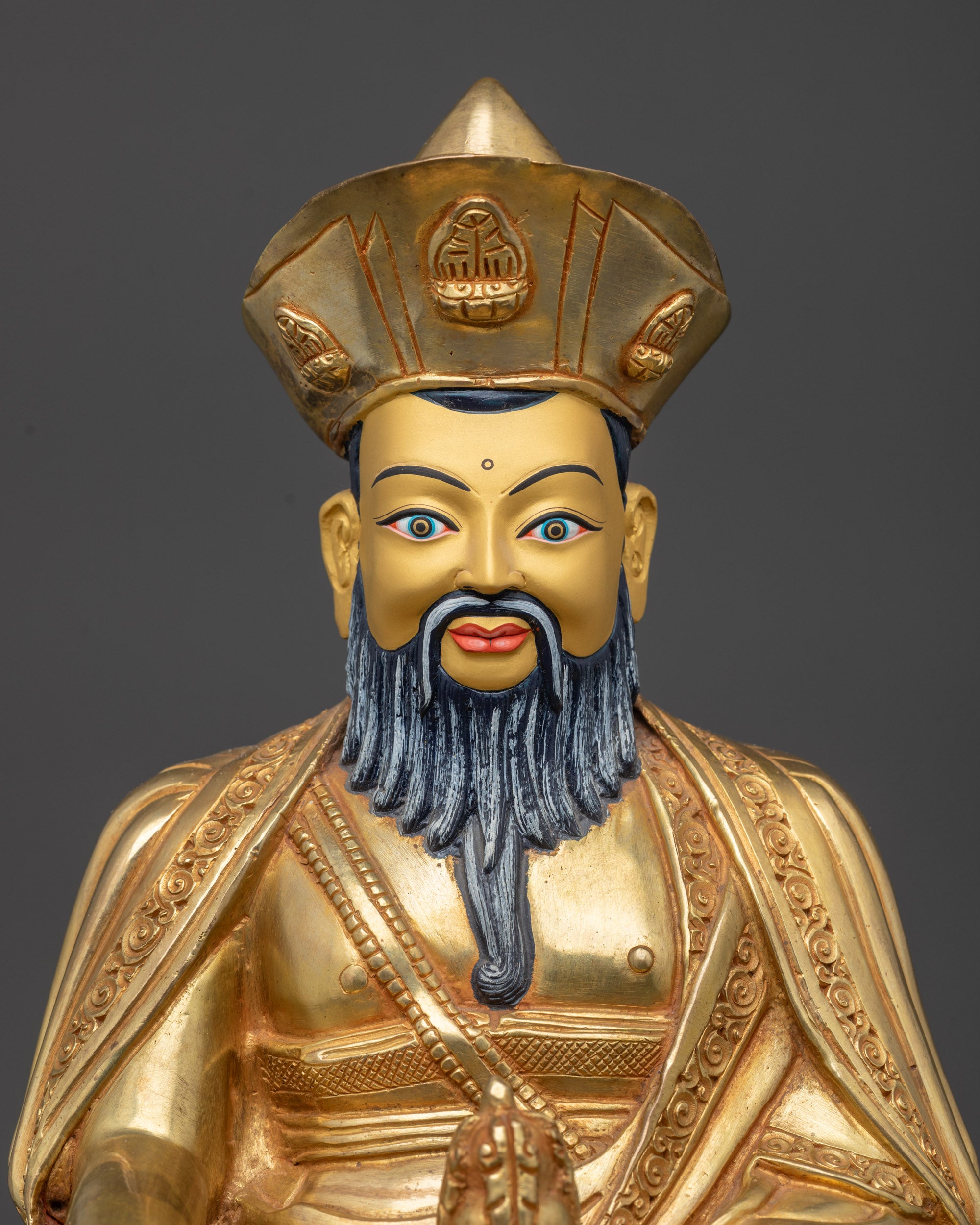 Ngawang Namgyal statue regular close-up, copper and gold detailed Buddhist figure