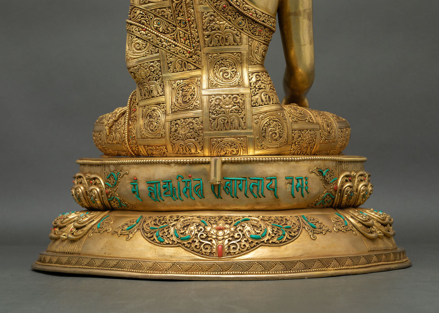 Ornamental Buddha base, hand-carved lotus petals, gold-gilded pedestal