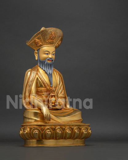 Right side view of the gold-gilded Ngawang Namgyal copper statue from Nepal