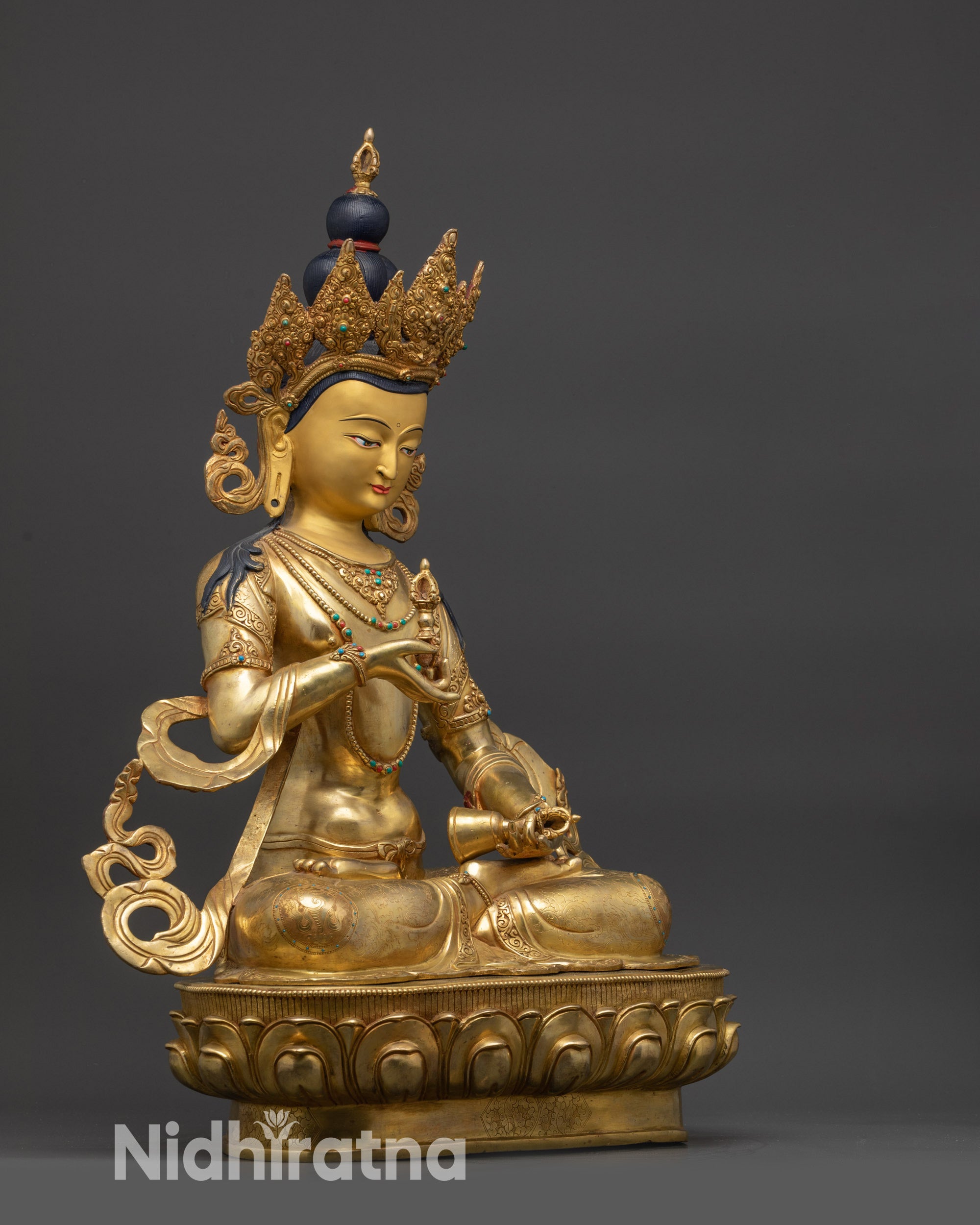 right view side Vajrasattva statue with five-jeweled crown and lotus seat patterns
