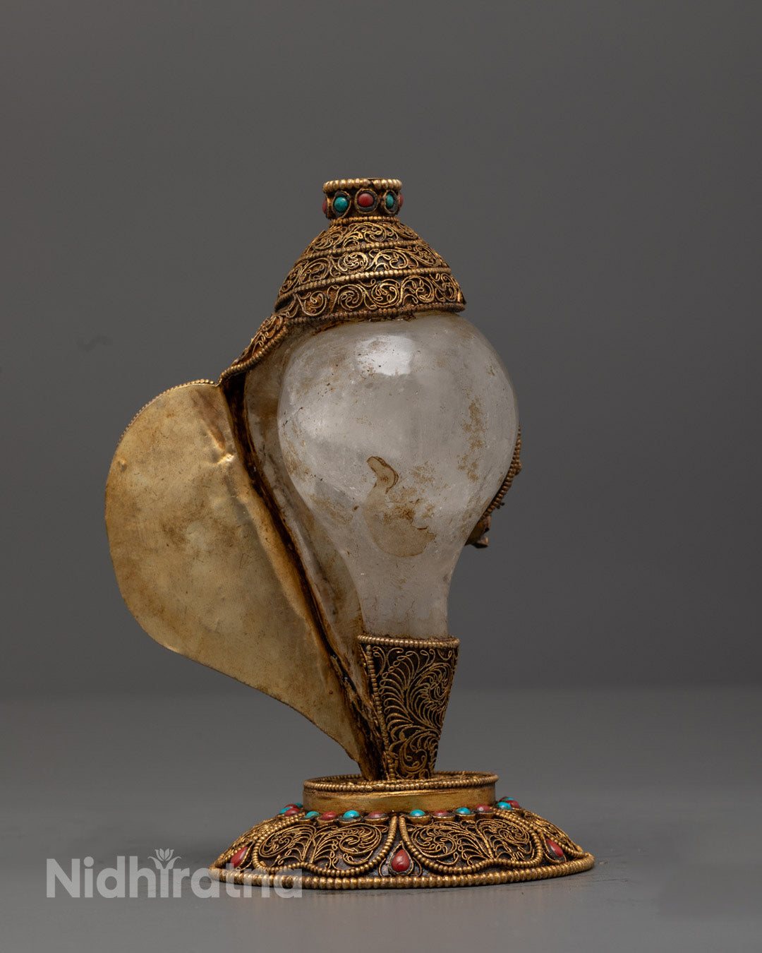 Auspicious Religious Conch for Altar Offerings