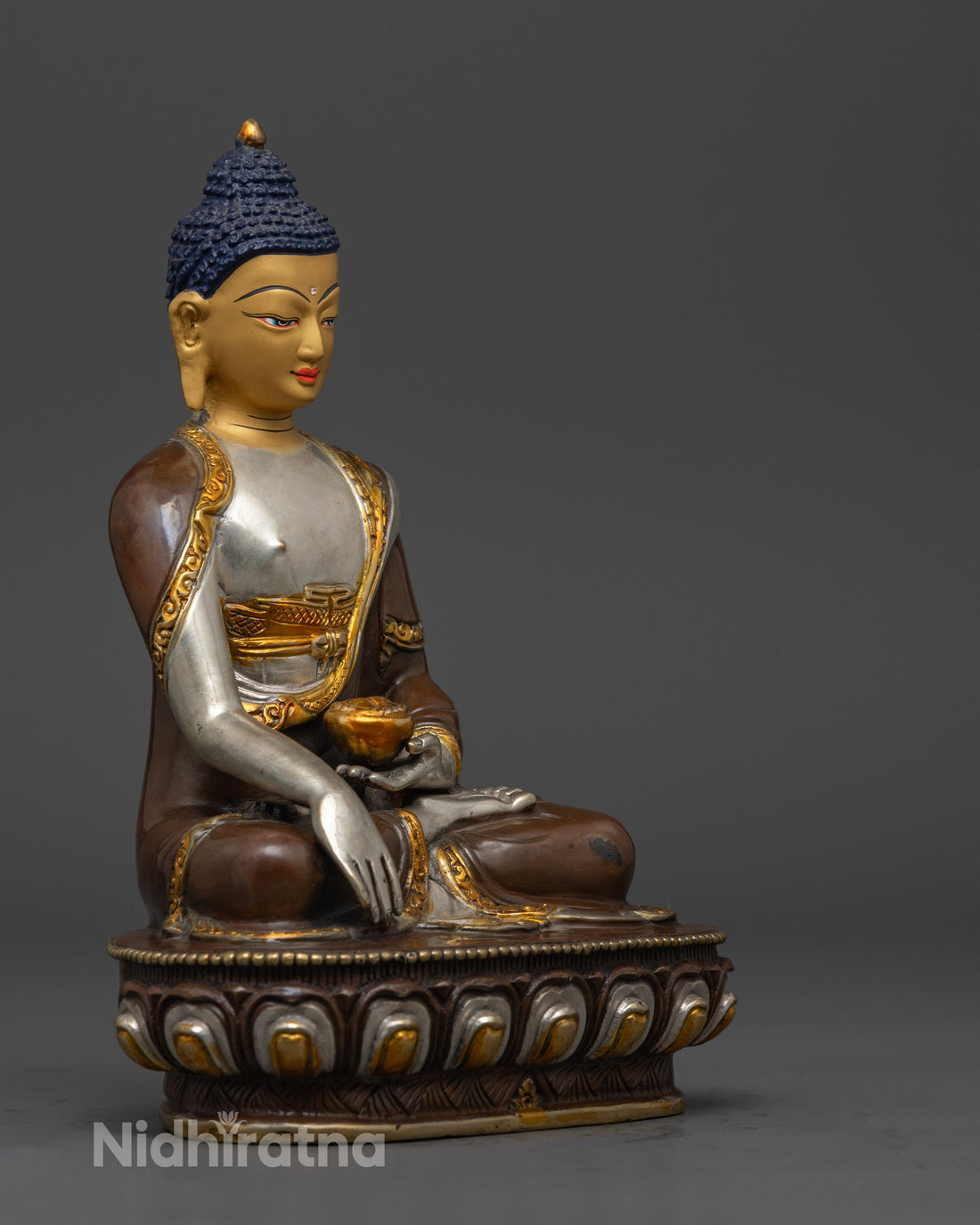 Shakyamuni Buddha Statue: Perfect for Spiritual