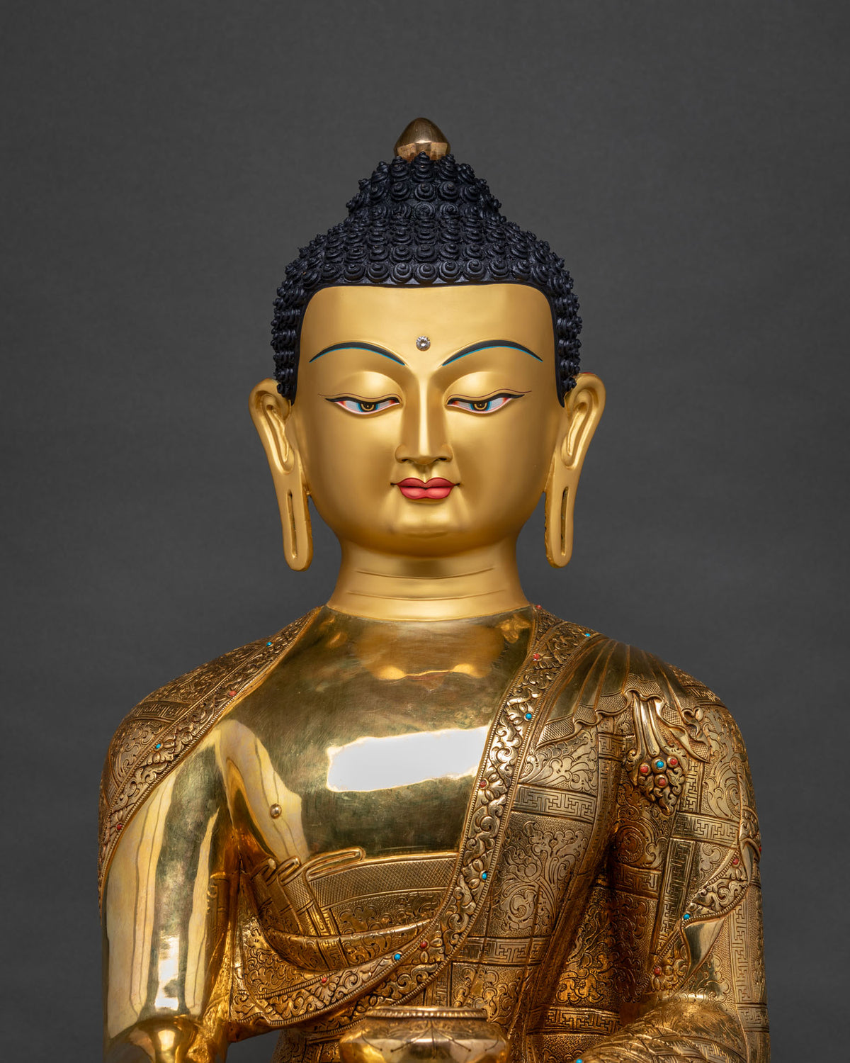 Shakyamuni Buddha Statue Close Up 24K Gold Fire Gilding Nepalese Craftsmanship