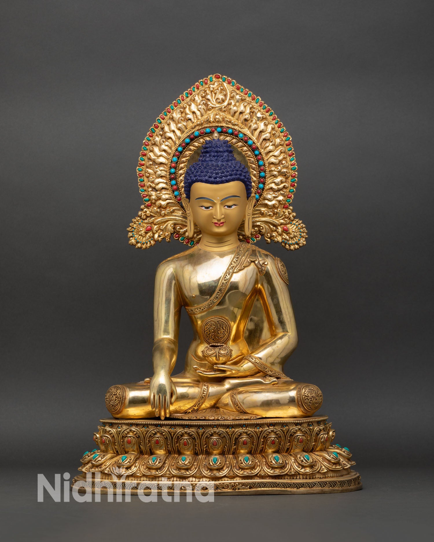 Shakyamuni Buddha statue copper lost-wax fire-gilded gold bhumisparsha Nepal altar