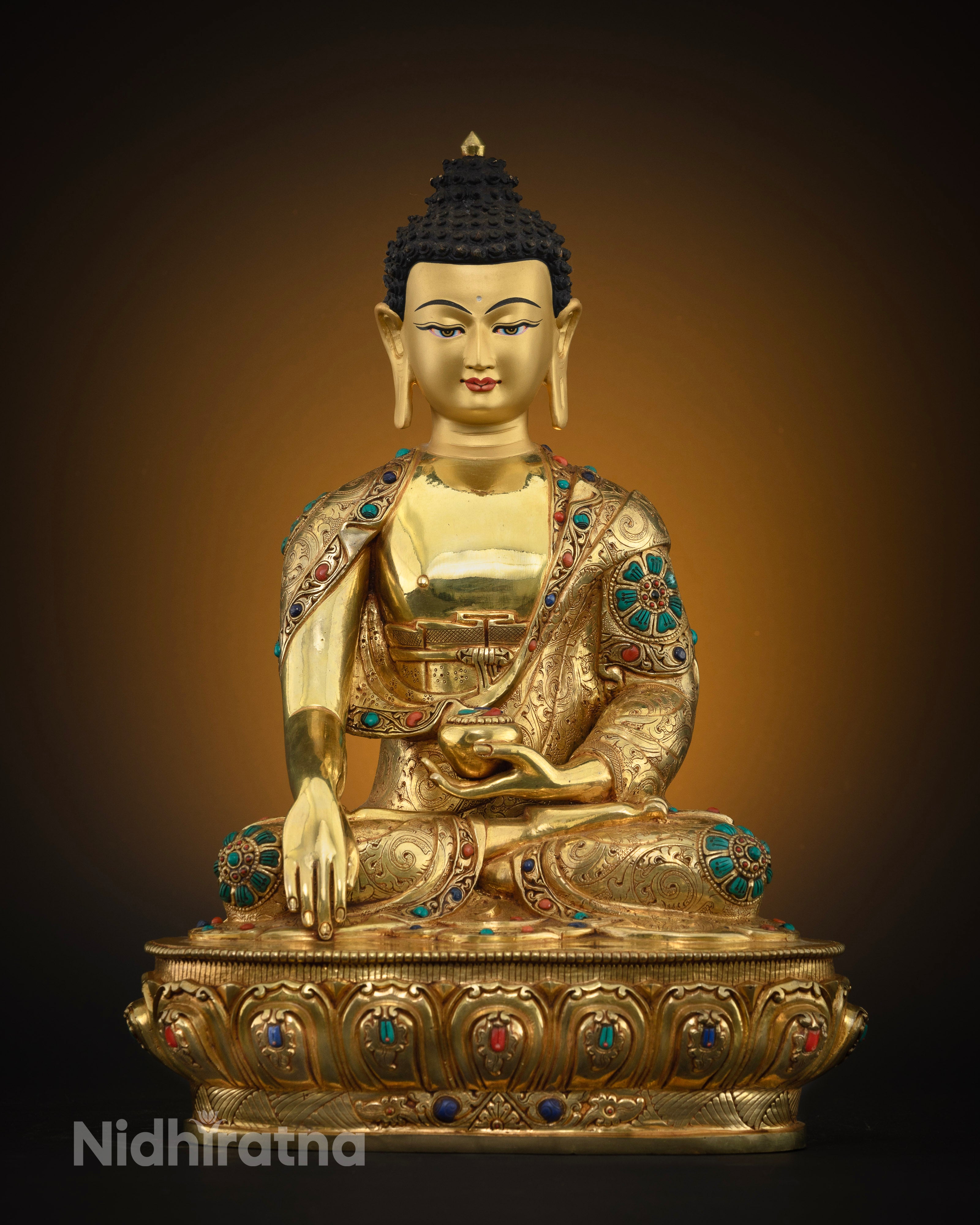 Shakyamuni Buddha Statue in gold fire-gilded copper, Bhumisparsha Mudra pose
