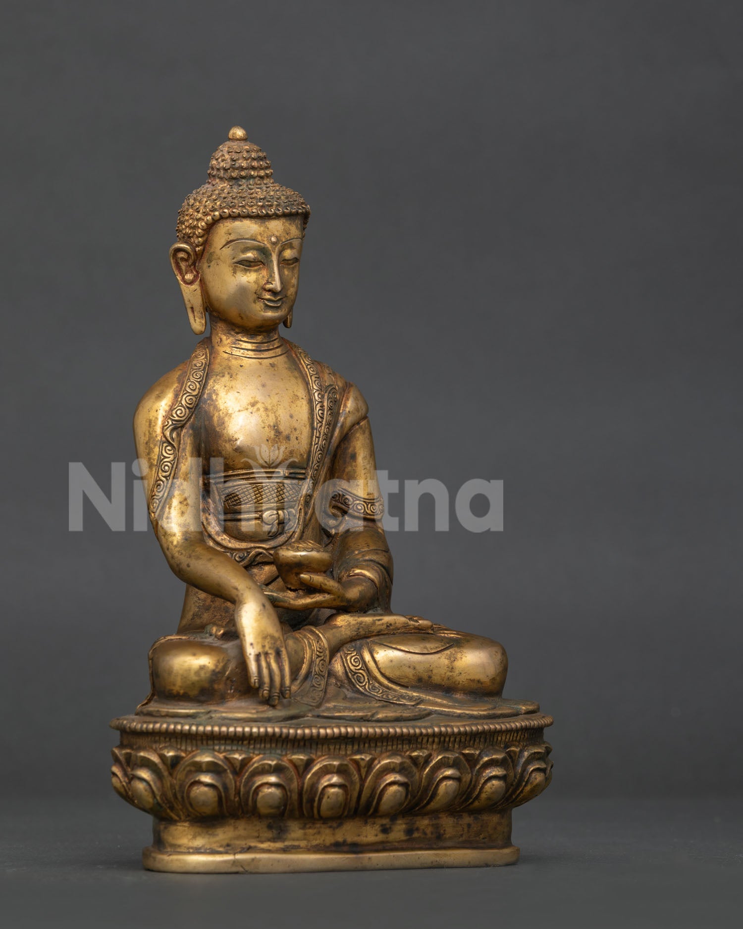 Shakyamuni Buddha Statue Hand Carved Monk Robe Begging Bowl Detail.