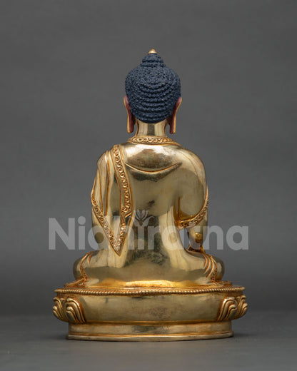 Shakyamuni Buddha statue symbol of wisdom compassion mindfulness Dharma.