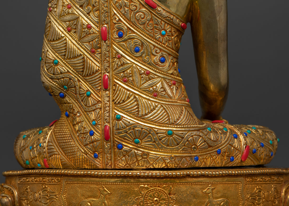 the lower back part of gold plated shakyamuni buddha 