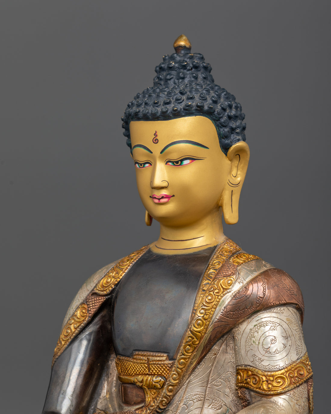 Beautiful Handcrafted Buddha Sakyamuni Statue