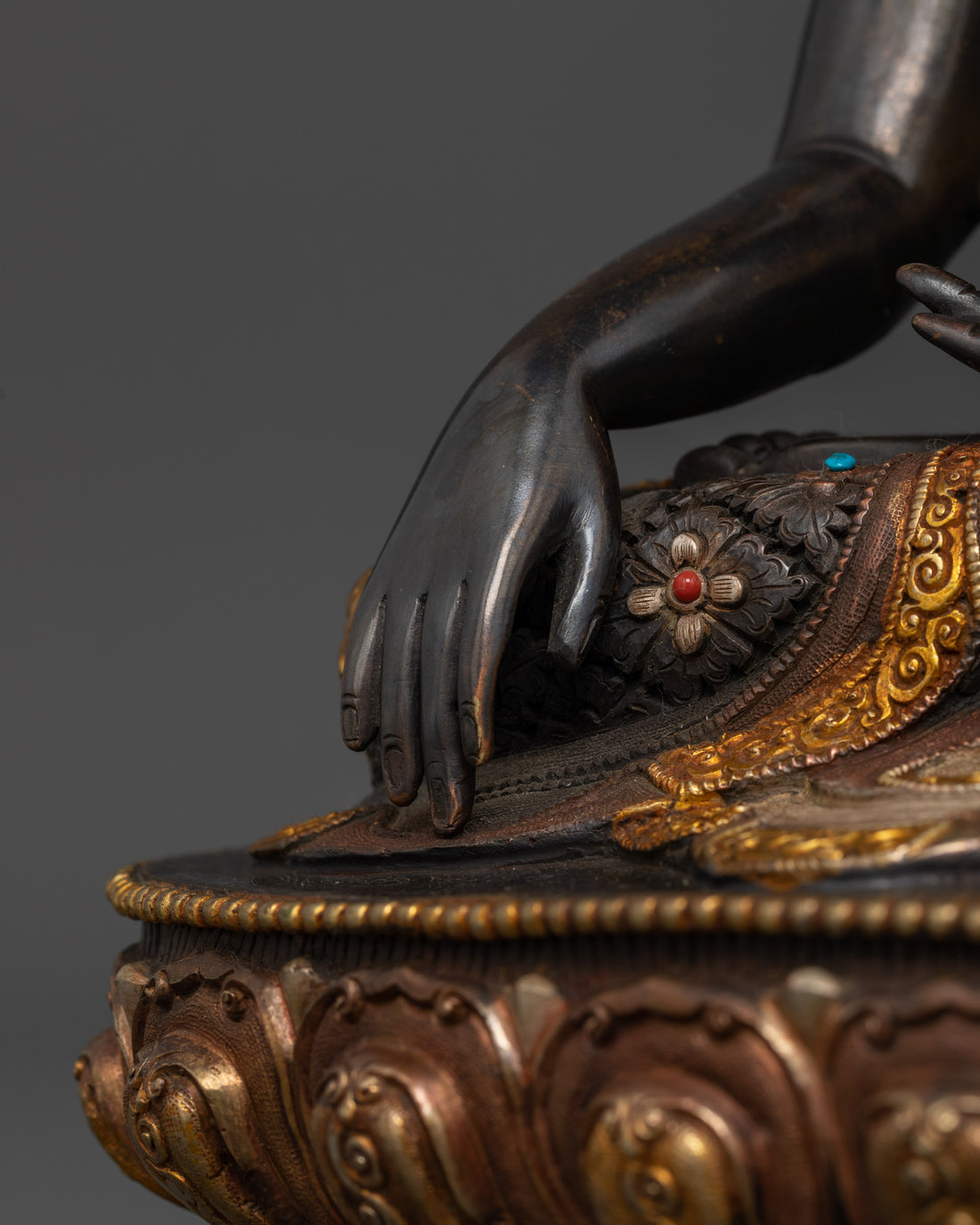 Siddhartha Gautama Statue | Beautiful Handcrafted Buddhist Statue