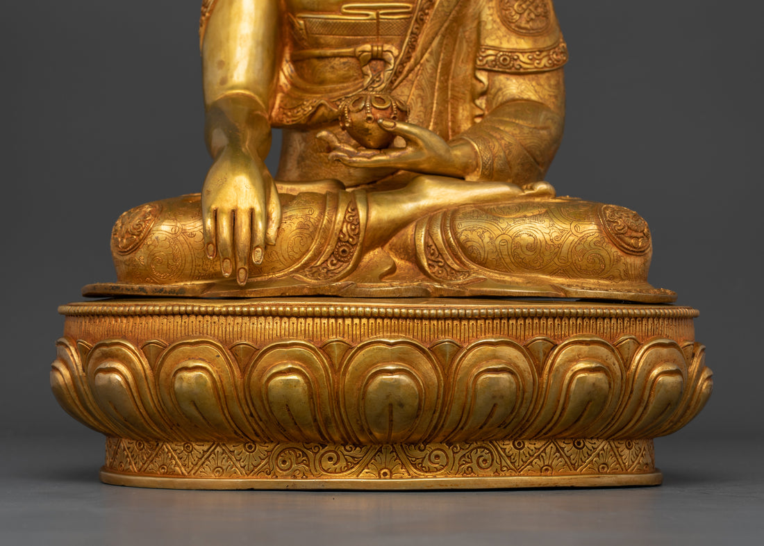 Enlightenment Under the Bodhi Tree : Sakyamuni Buddha