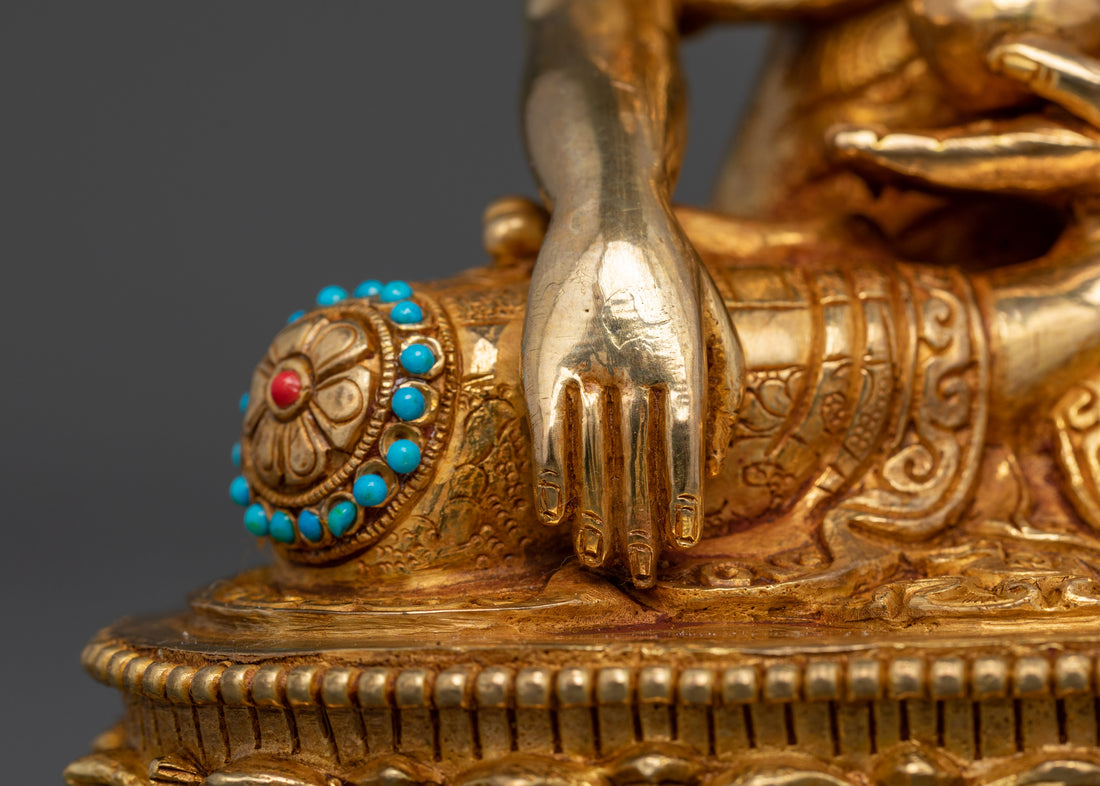 Transcendence in Gold : The Buddha Sculpture Crafted in 24K Splendor