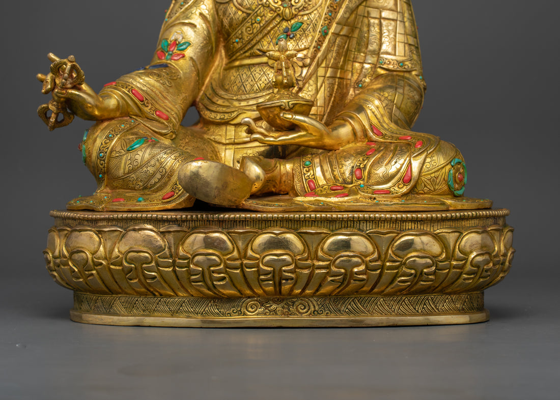 Lotus Born Master - Guru Rinpoche Statue