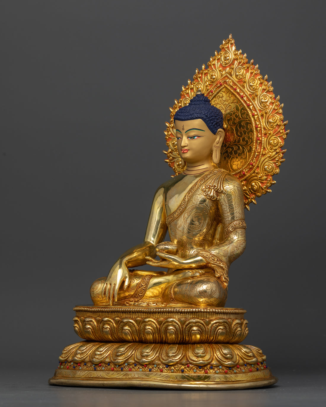 Shakyamuni Buddha : Bask in the Brilliance of Spiritual Illumination