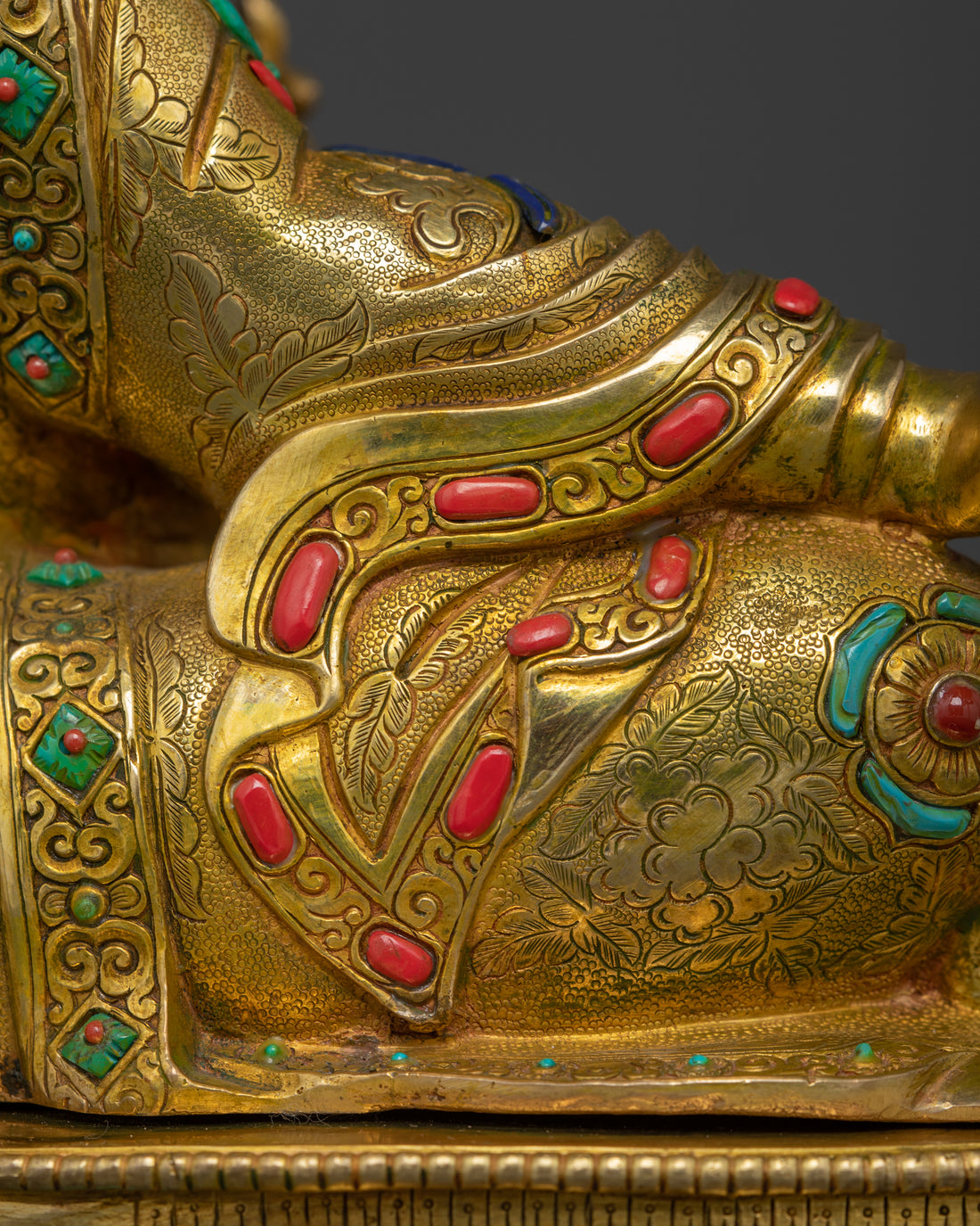 Lotus Born Master - Guru Rinpoche Statue