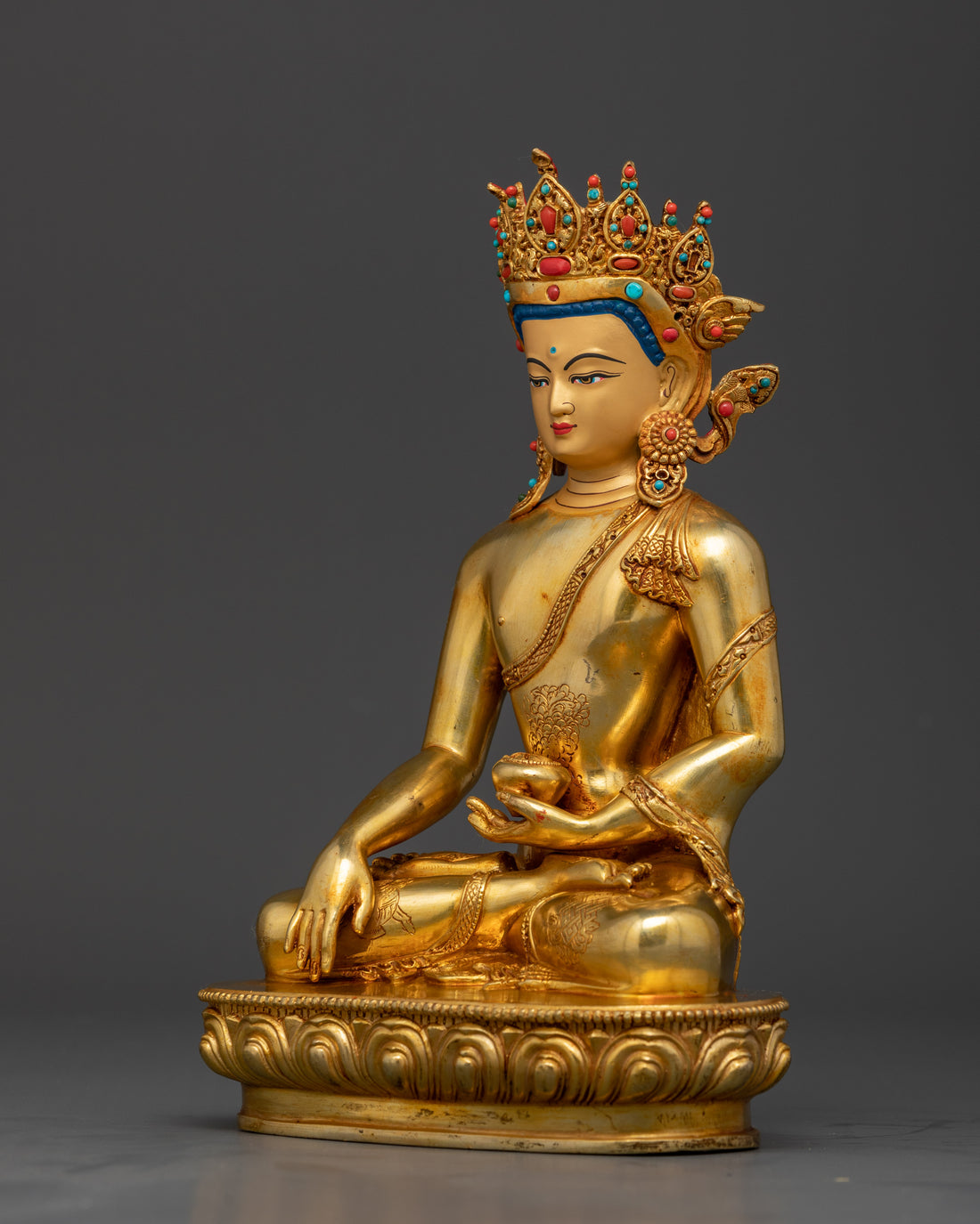 Regal Serenity: The Crowned Shakyamuni Buddha