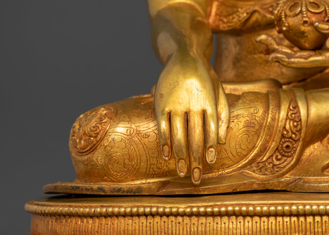 Enlightenment Under the Bodhi Tree : Sakyamuni Buddha