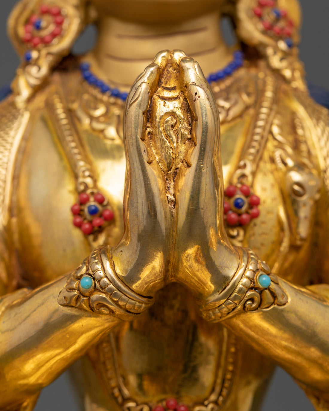 Chenrezig: Buddhist Avalokiteshvara Statue Glided with 24K Gold